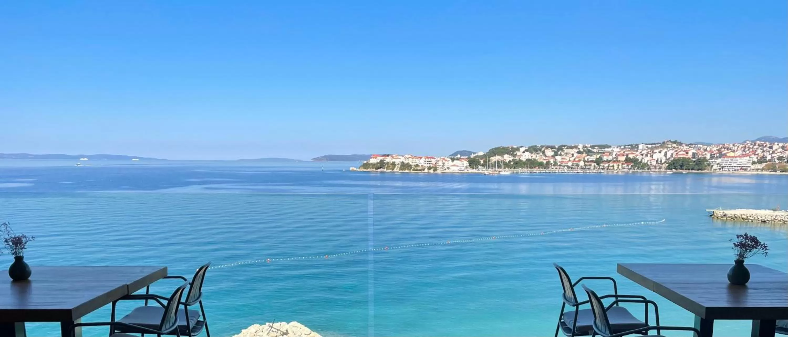 Restaurant/places to eat in Hotel Split