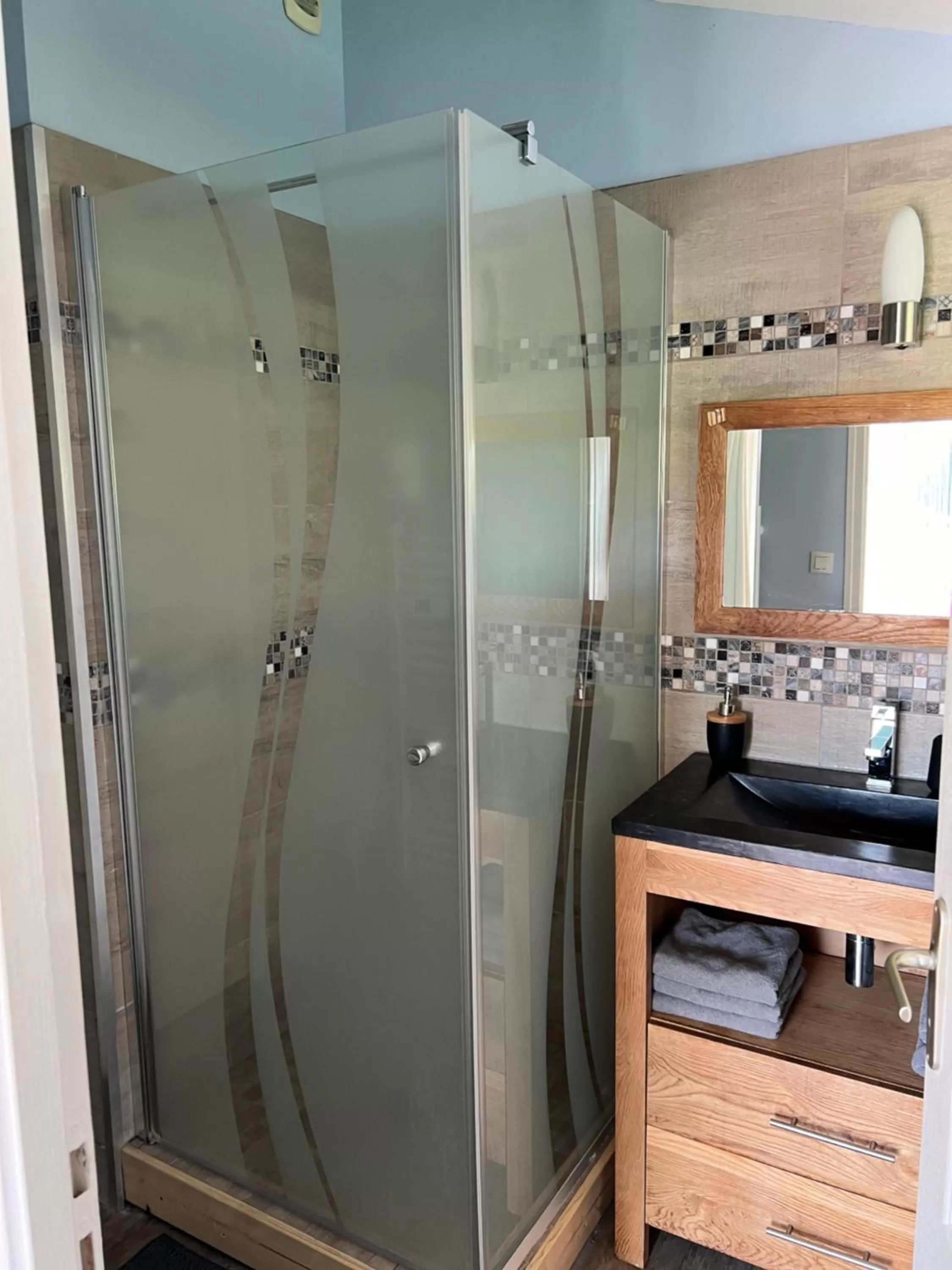 Shower in Relais de la Venise verte