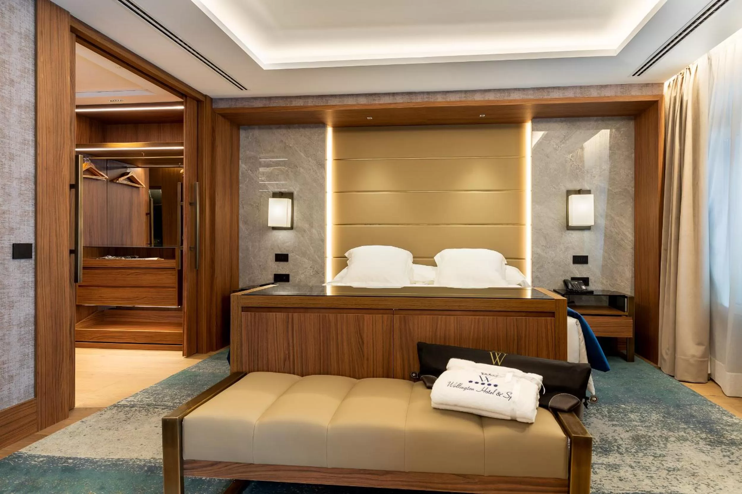 Bed in Wellington Hotel & Spa Madrid