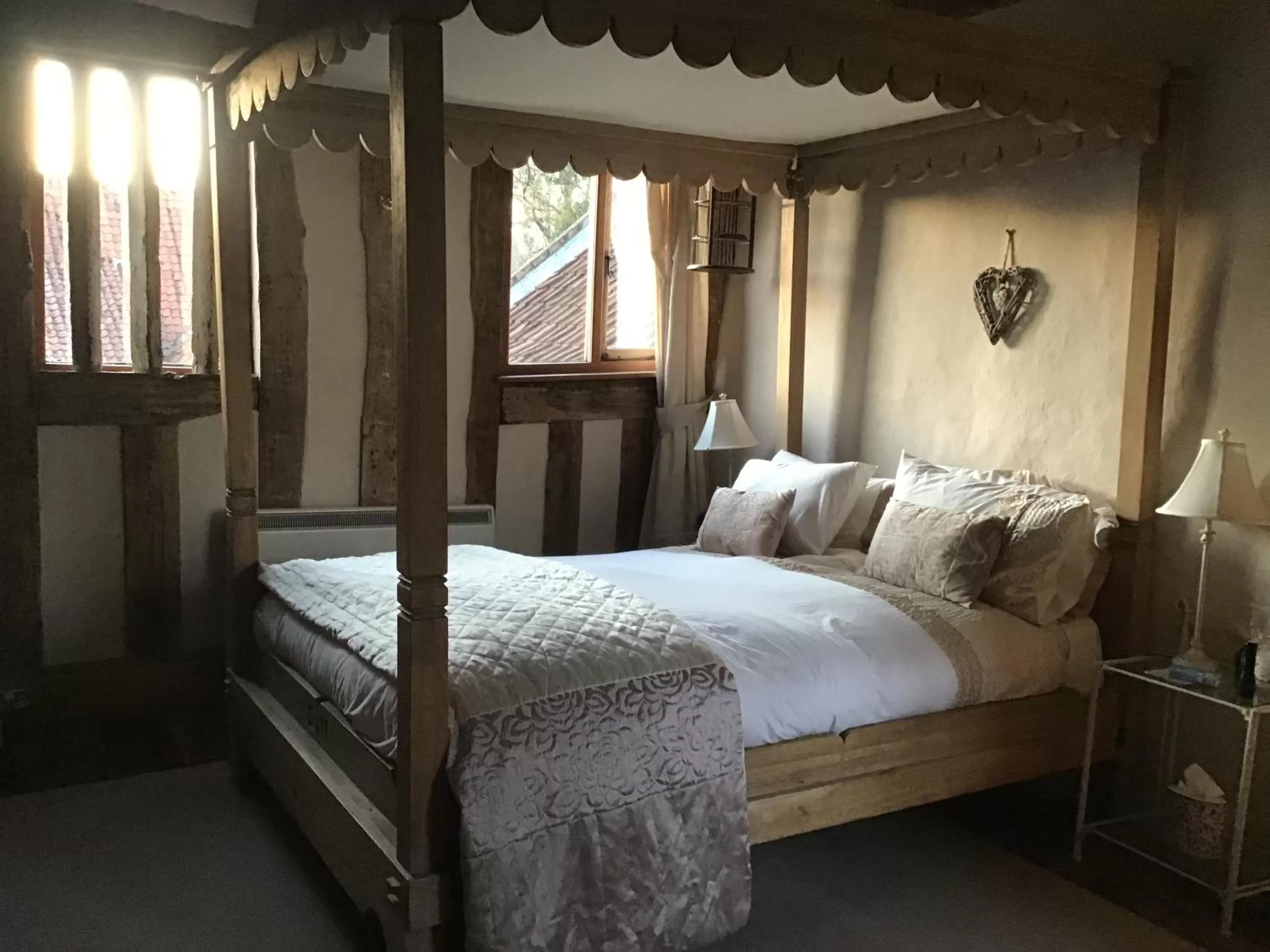 Bed in Valley Farmhouse, Westhall