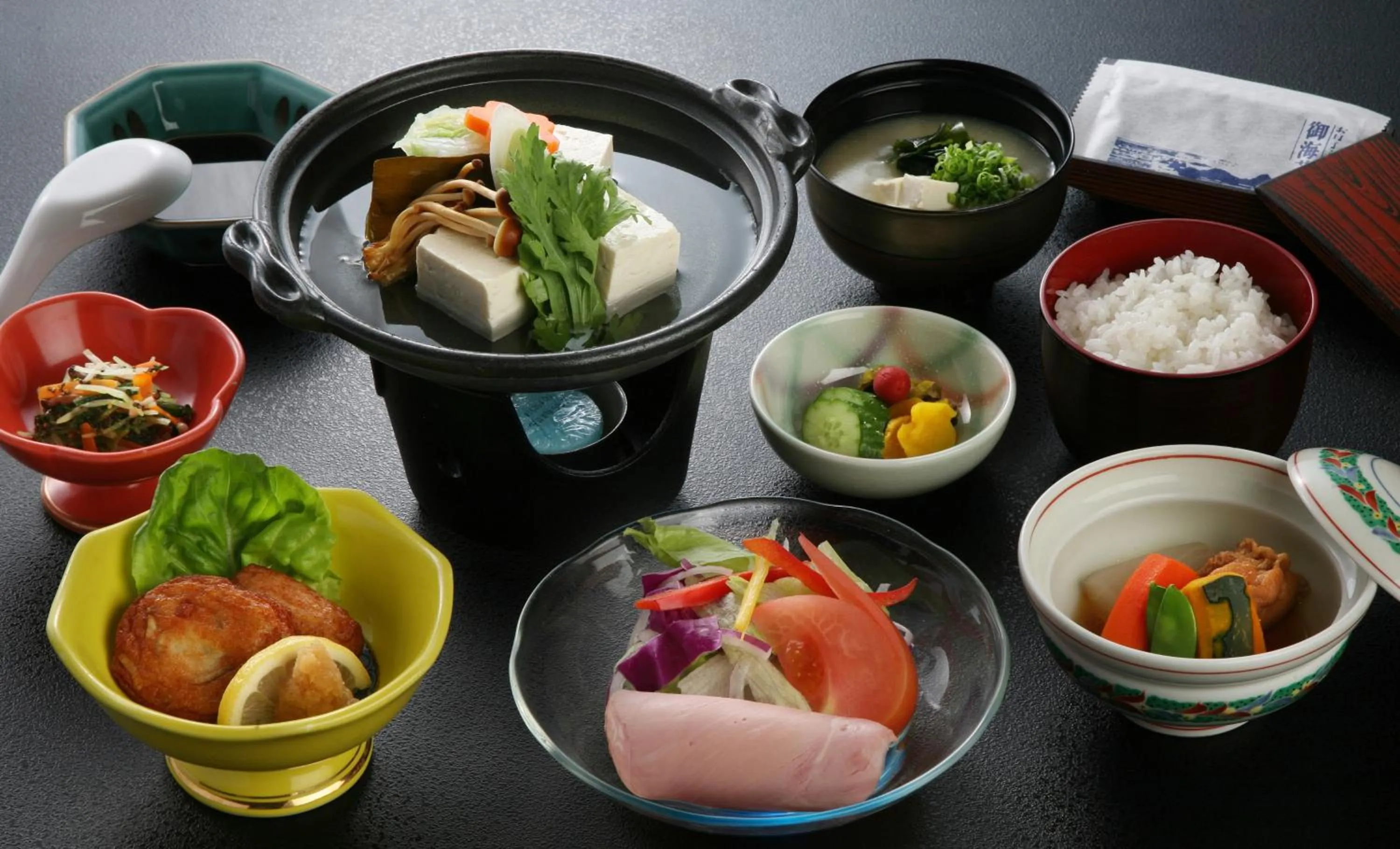 Food in Onsen Hotel Nakahara Bessou Nonsmoking, Earthquake retrofit