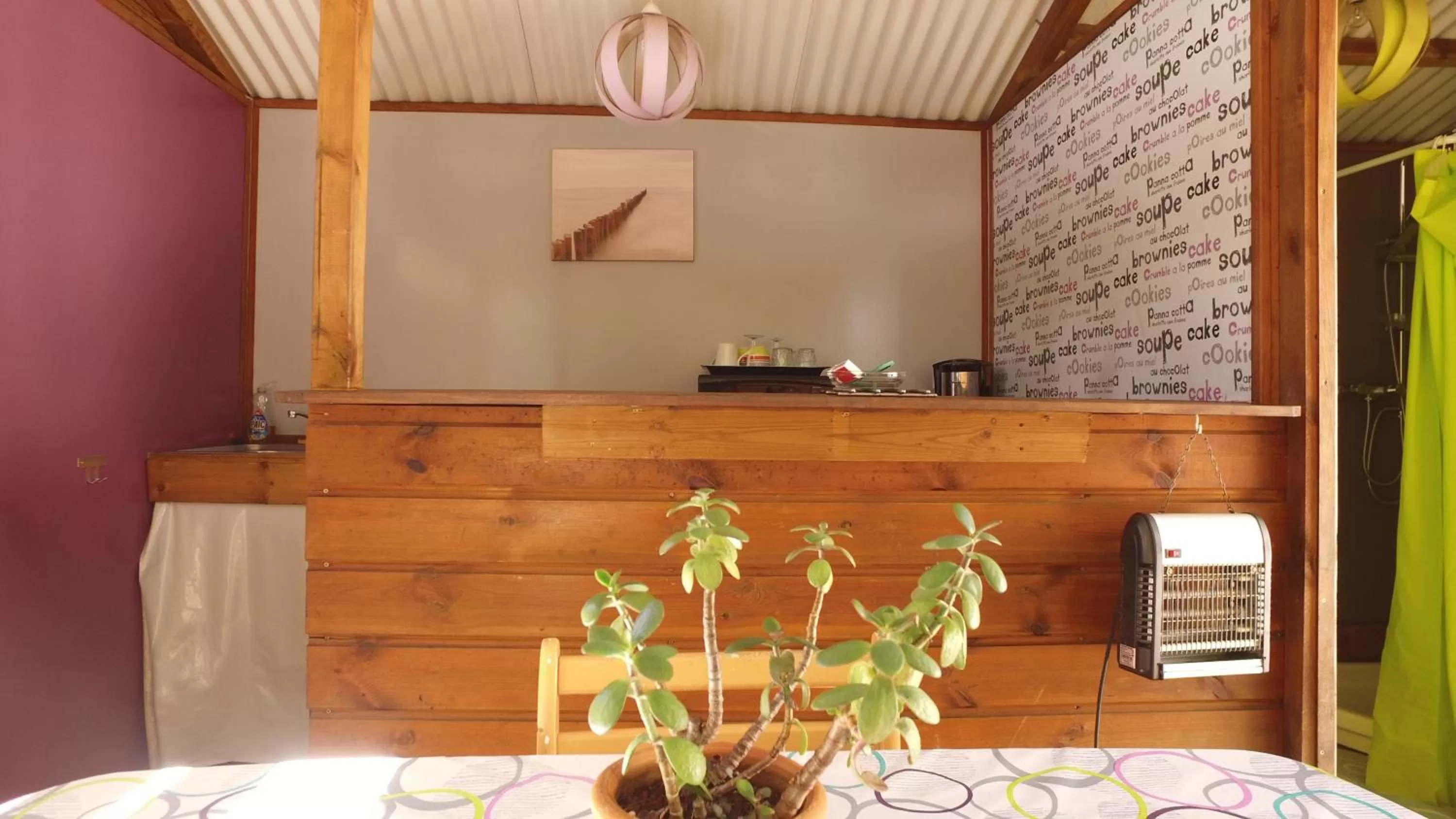 Kitchen or kitchenette in Bubble Dome Village