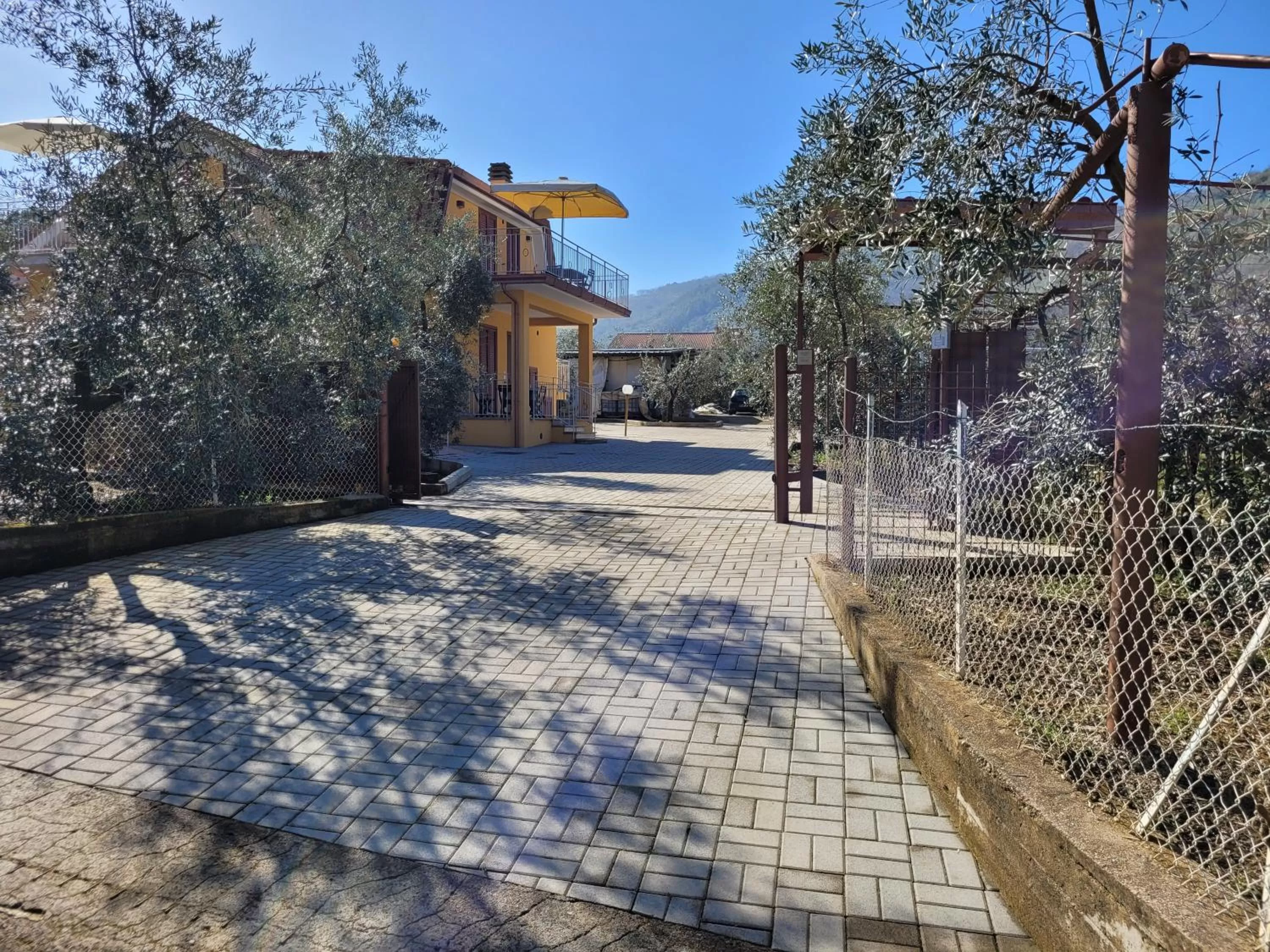 Alloggio turistico Magnifico Alessandro Valle Bernardo 04025 Lenola nei pressi di Fondi LT