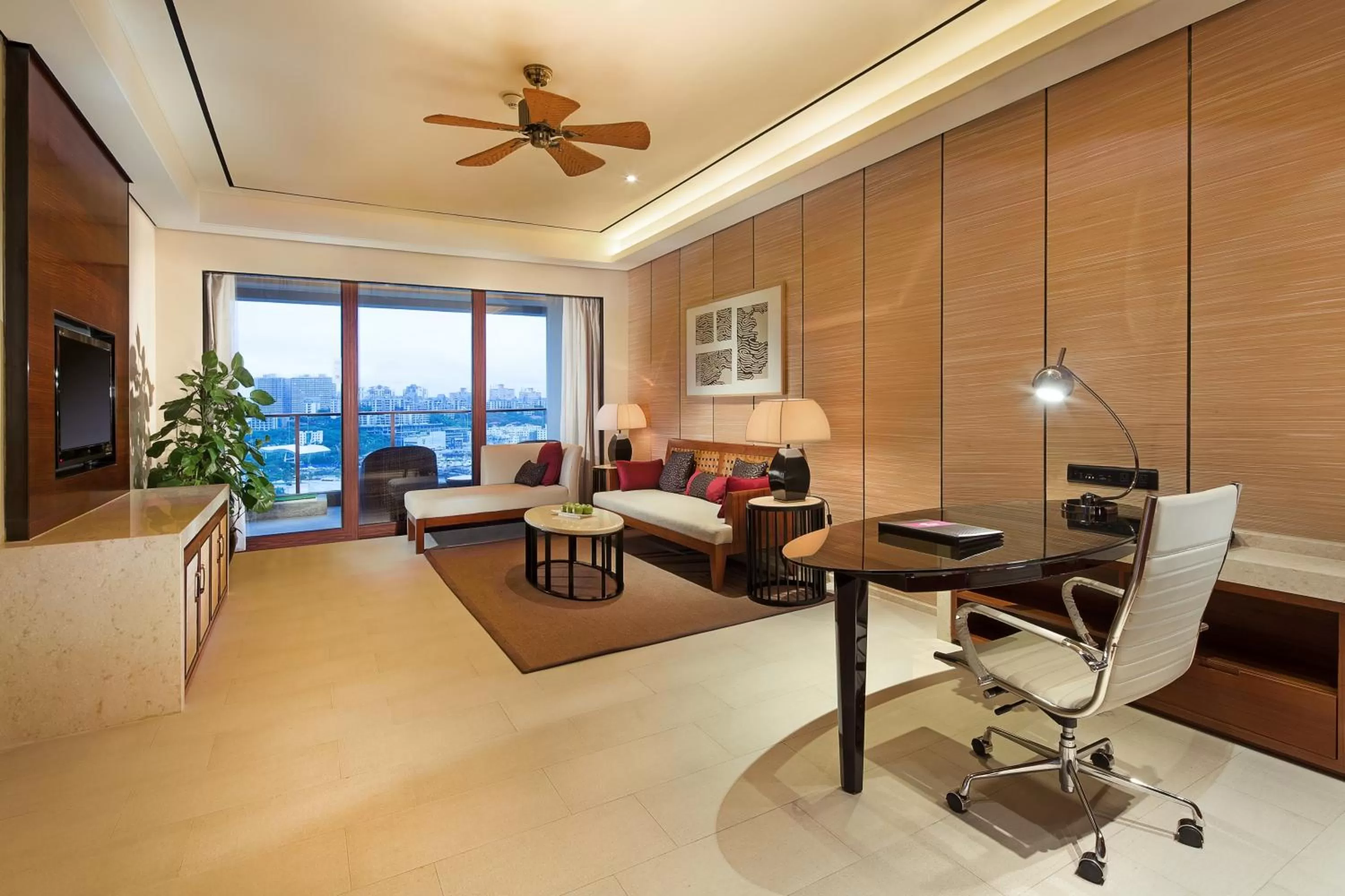 Bedroom in Crowne Plaza Sanya City Center by IHG