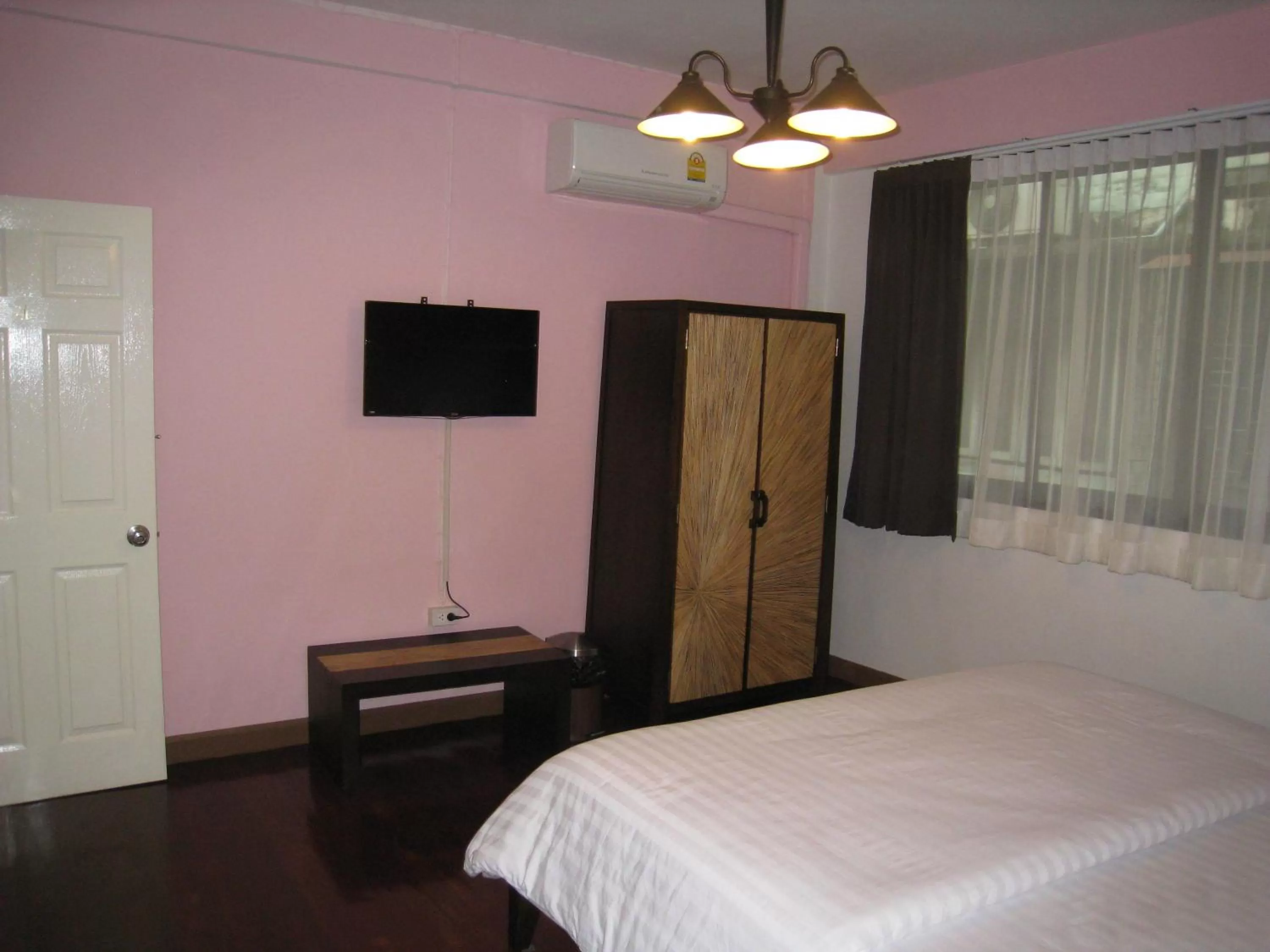 TV and multimedia, Bed in Baan Glang Soi