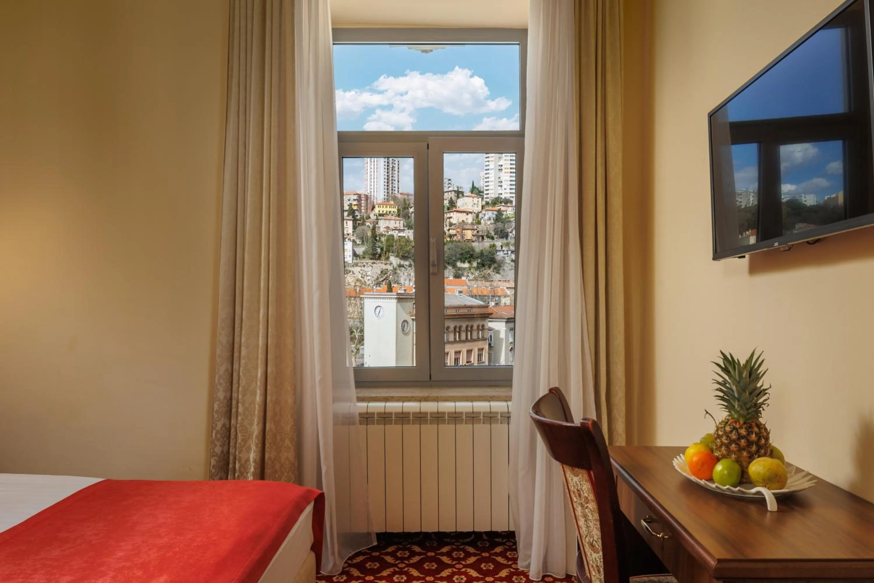 Bed in Hotel Continental