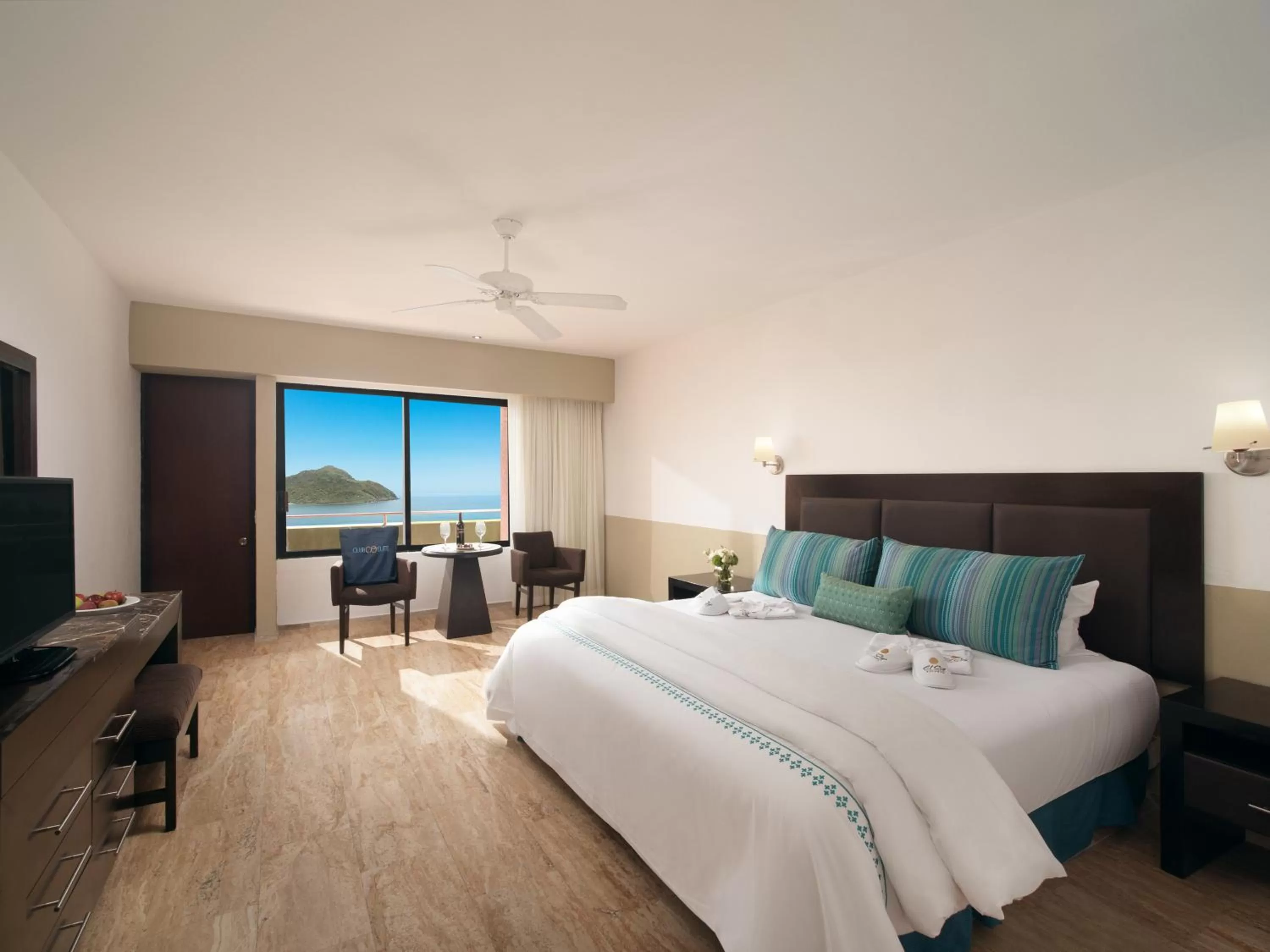 Bed in El Cid Castilla Beach