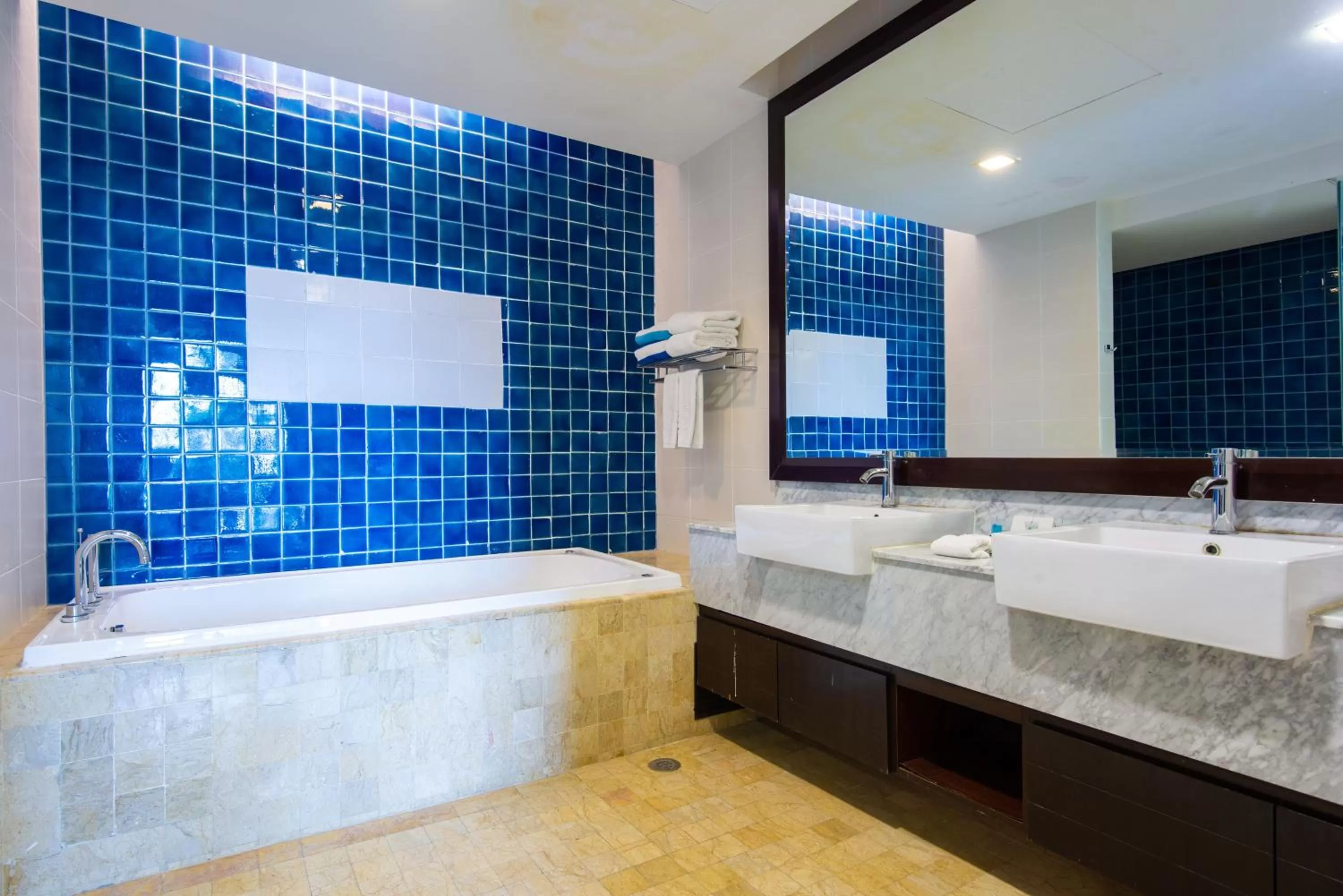 Sabah Beach Villas & Suites