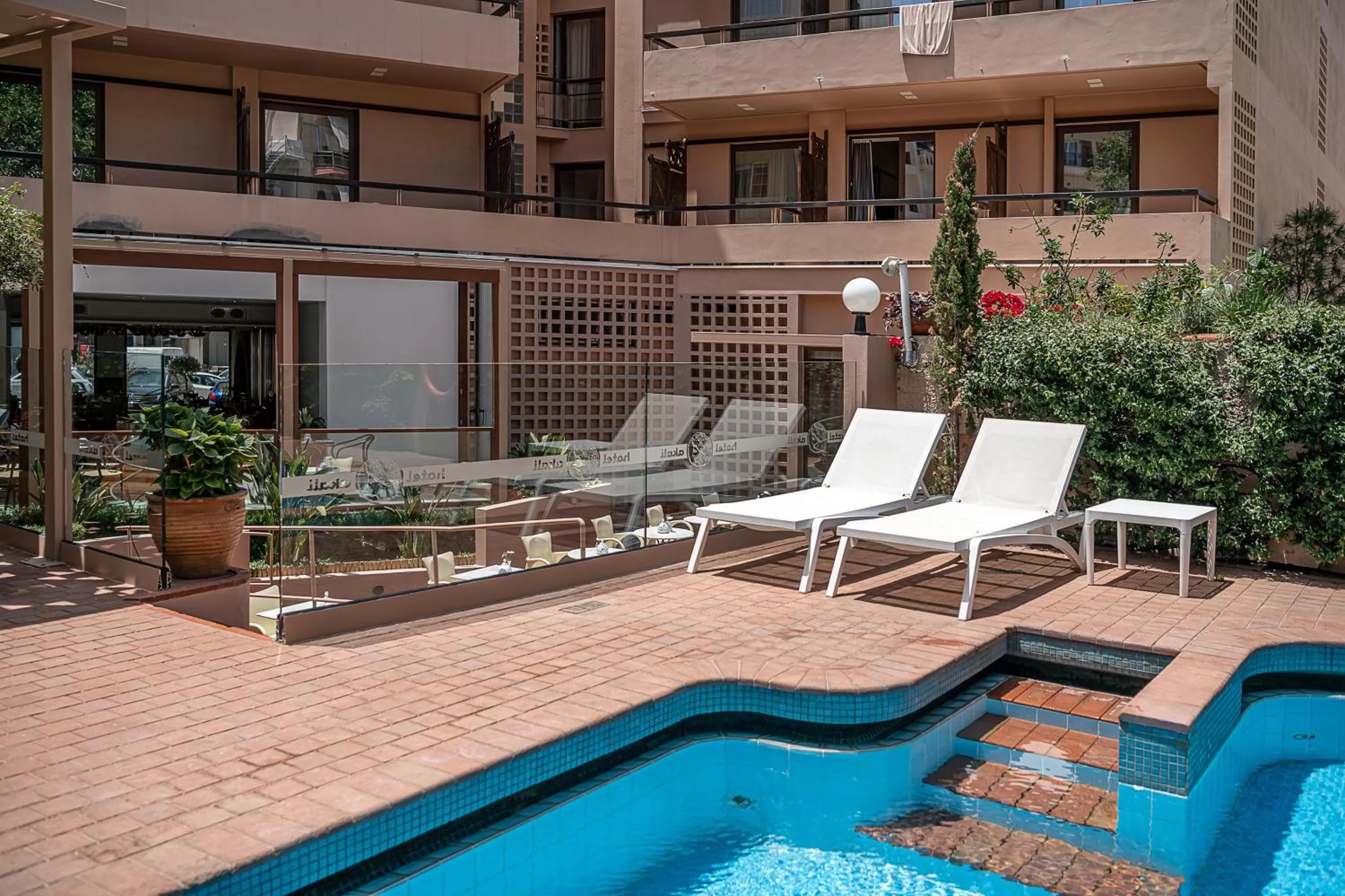 Swimming pool in Civitel Akali Hotel