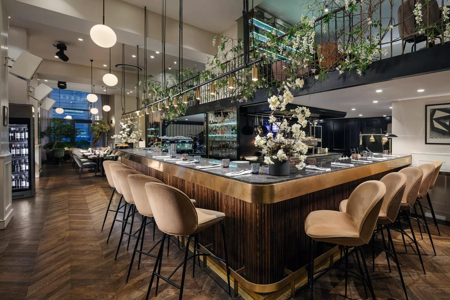 Restaurant/places to eat in Hotel KINGS COURT