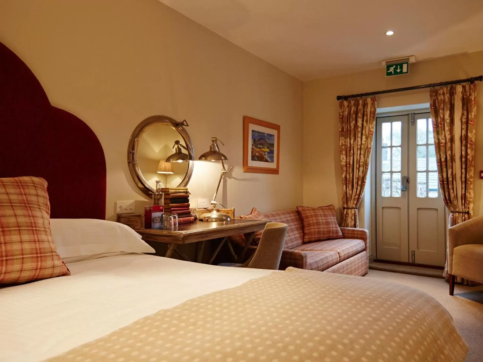 Deluxe Double Room in The Pilsley Inn - Chatsworth Deluxe Double Room in The Pilsley Inn - Chatsworth