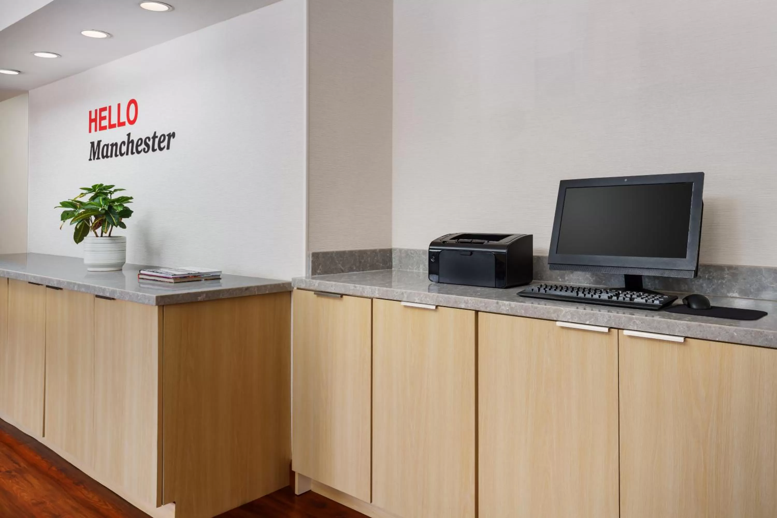 Business facilities in TownePlace Suites Manchester-Boston Regional Airport