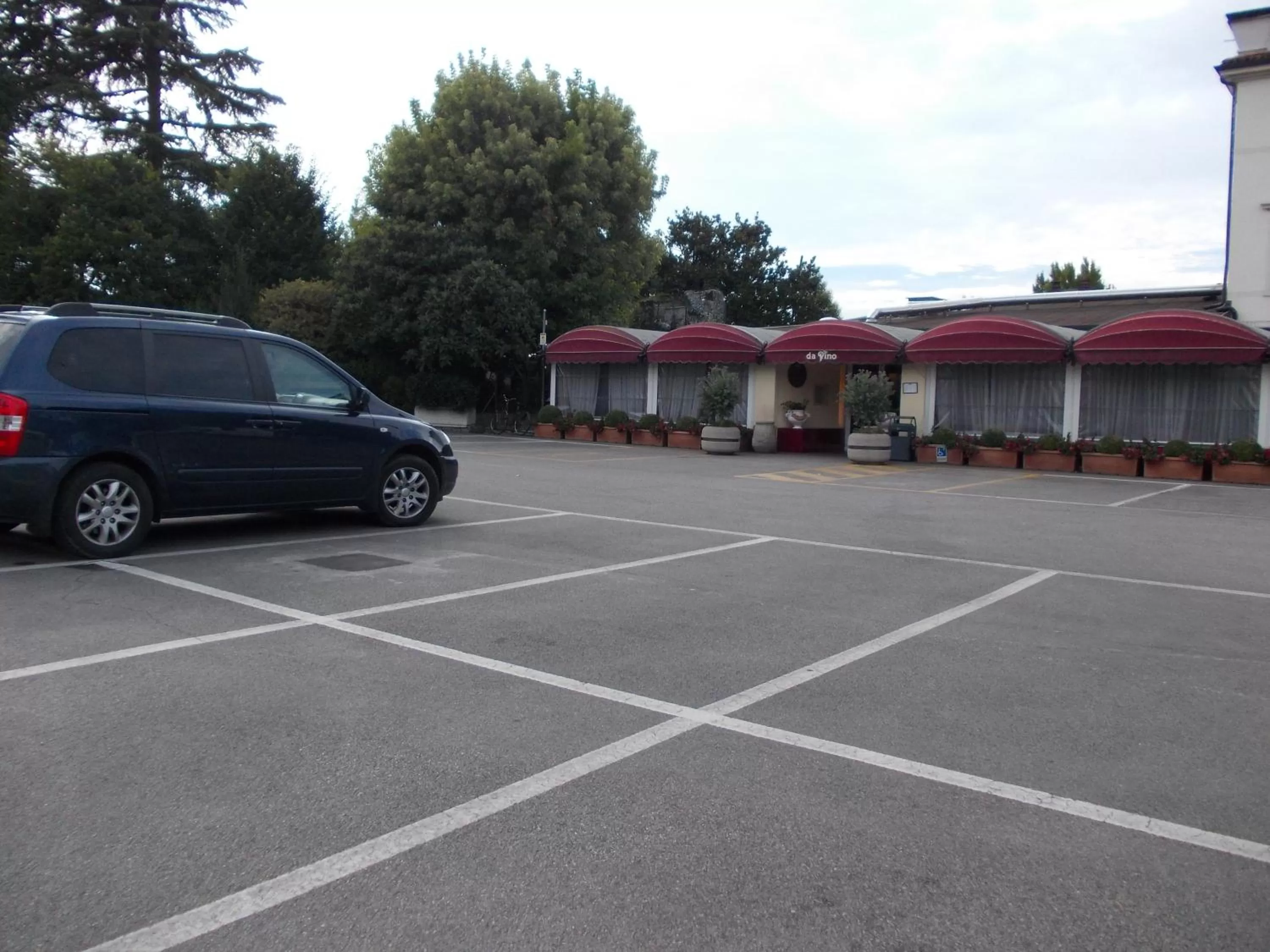 Restaurant/places to eat in Travellers Lodge Bed & Rooms