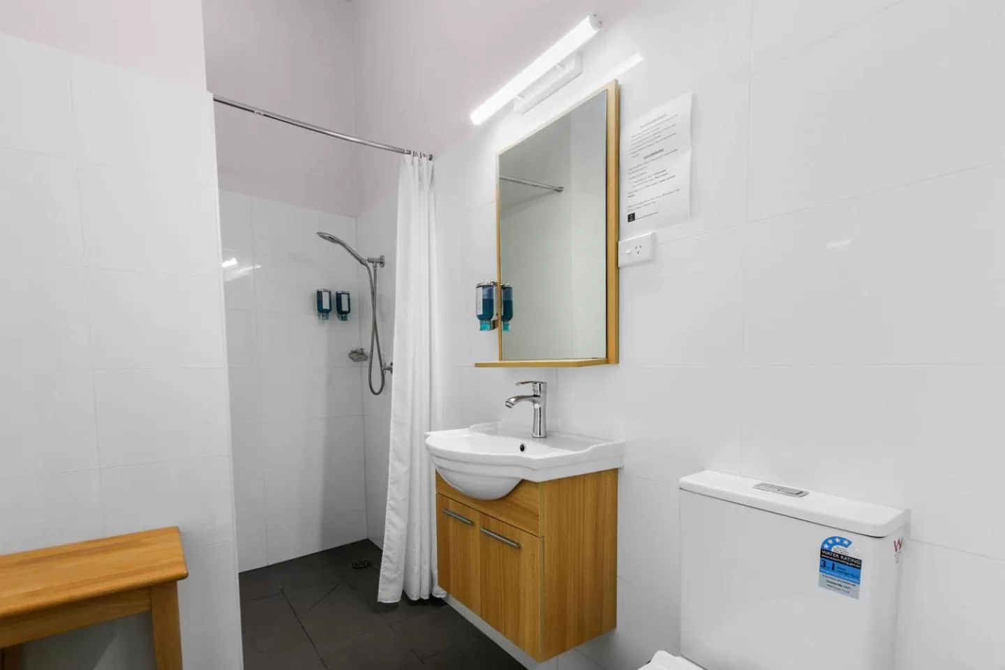 Shower in Comfort Inn & Suites Lakes Entrance