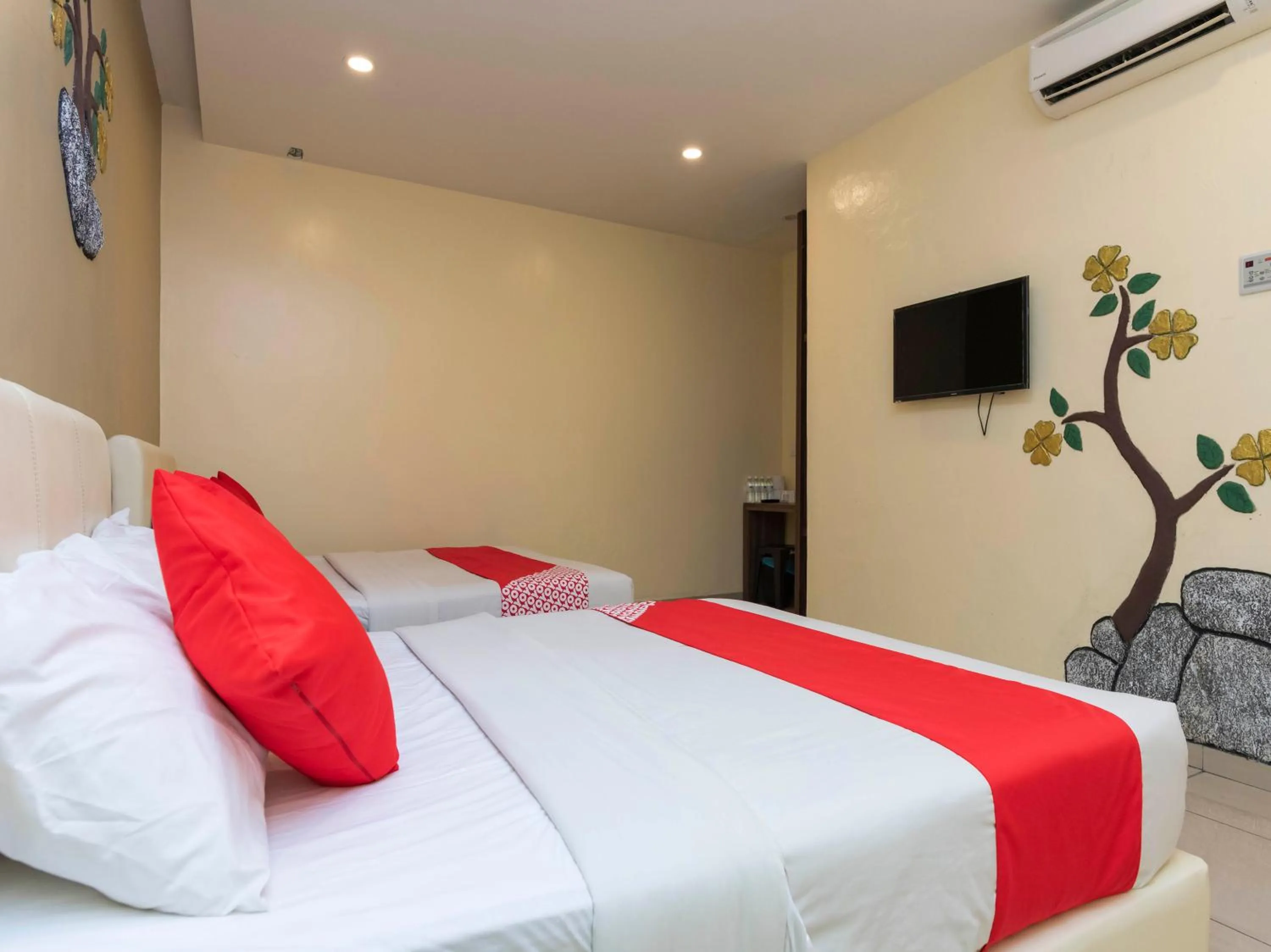 Bedroom, Bed in I Leaf Boutique Hotel