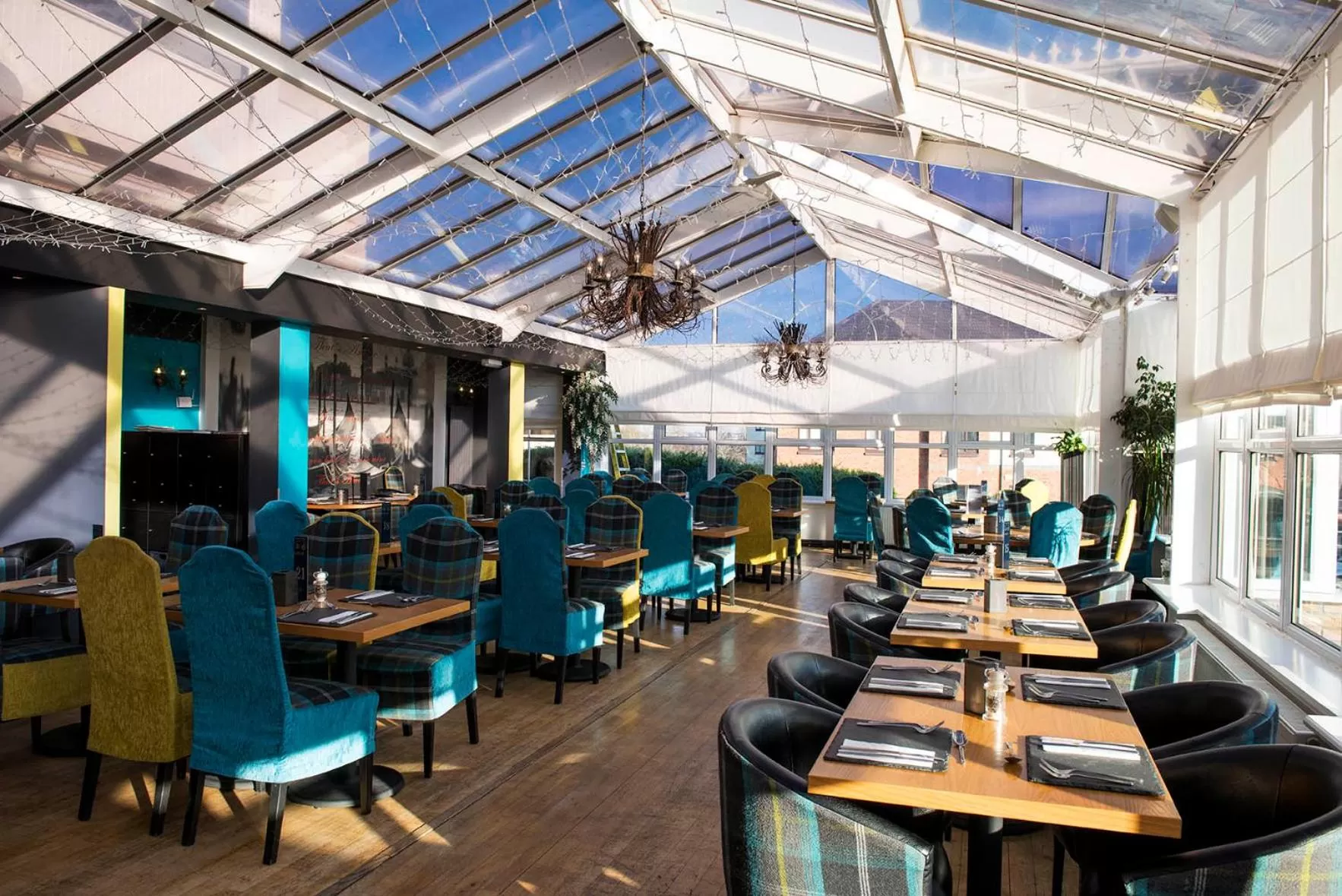 Restaurant/places to eat in Avonbridge Hotel