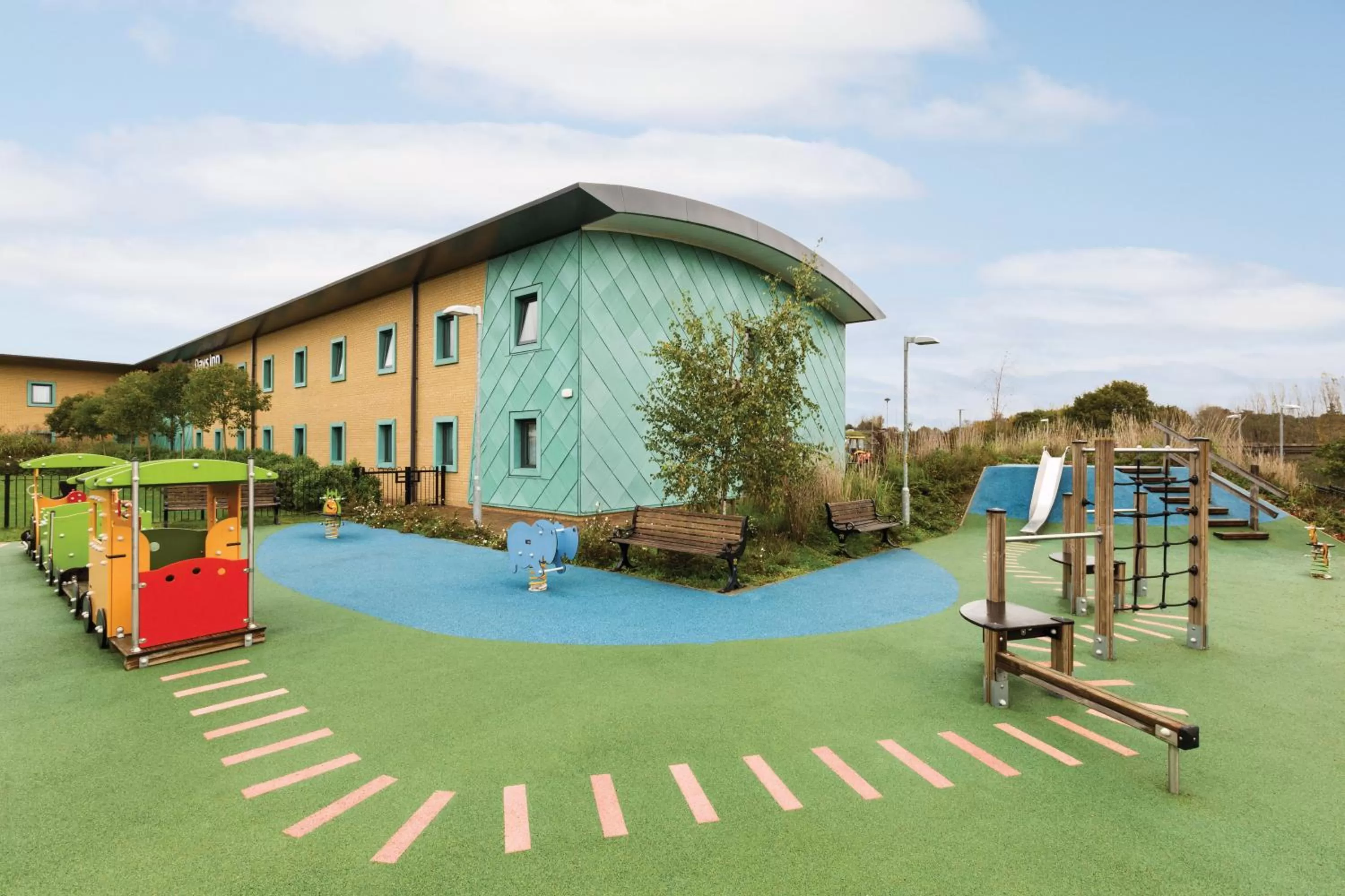 Area and facilities in Ramada by Wyndham Cobham