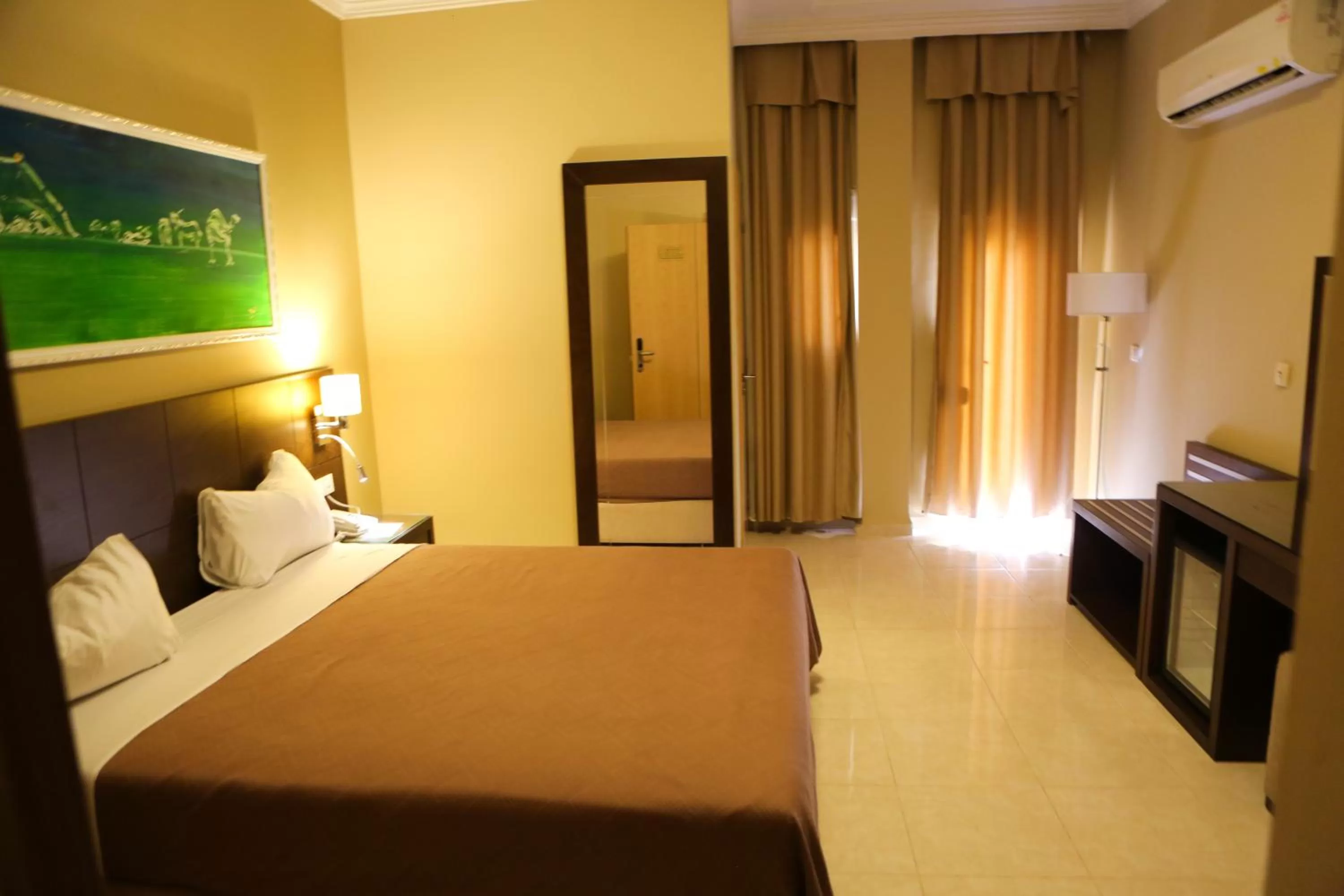 Bedroom, Bed in Hotel Mauricenter Nouakchott