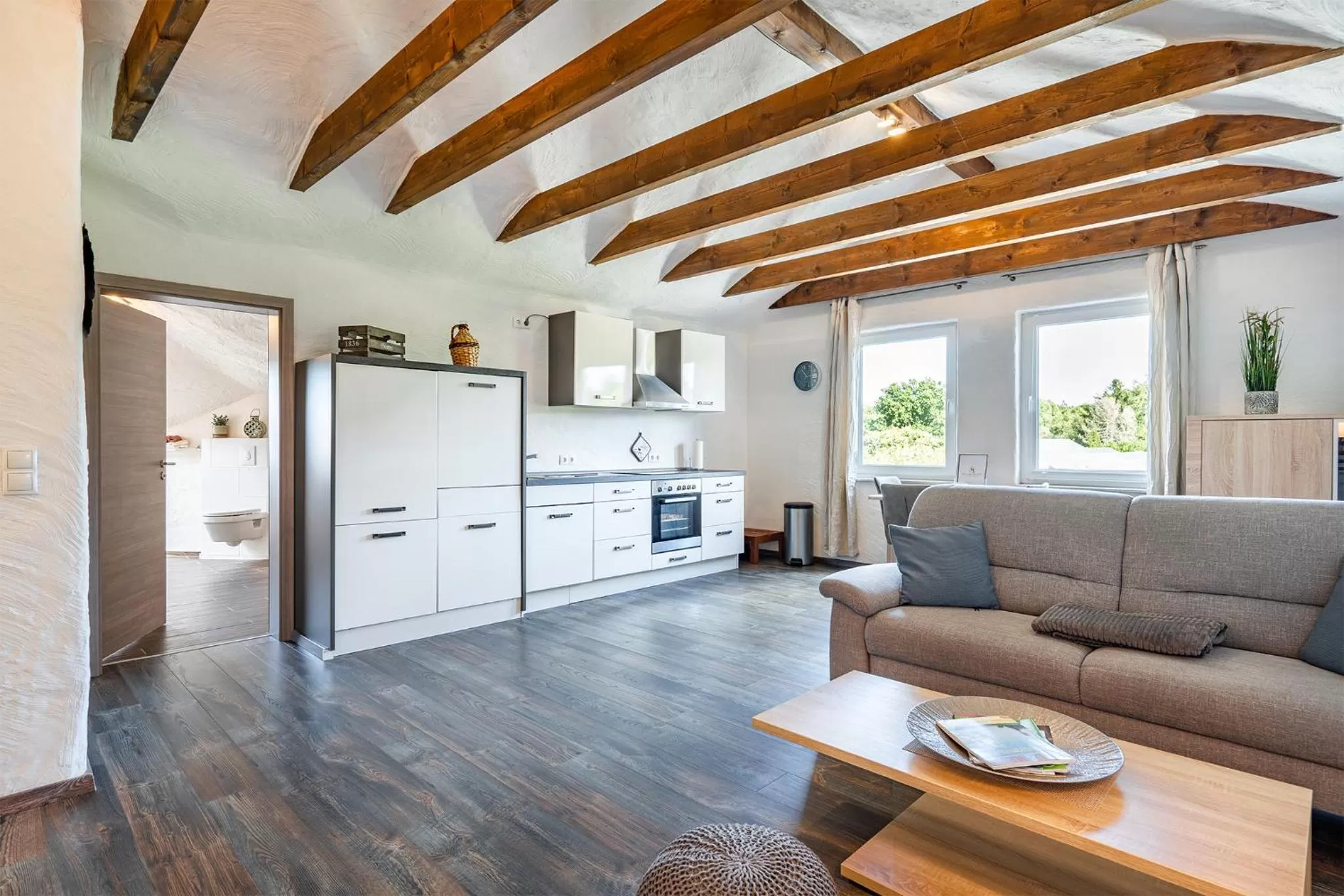 Kitchen or kitchenette, Seating Area in Villa Moorstern