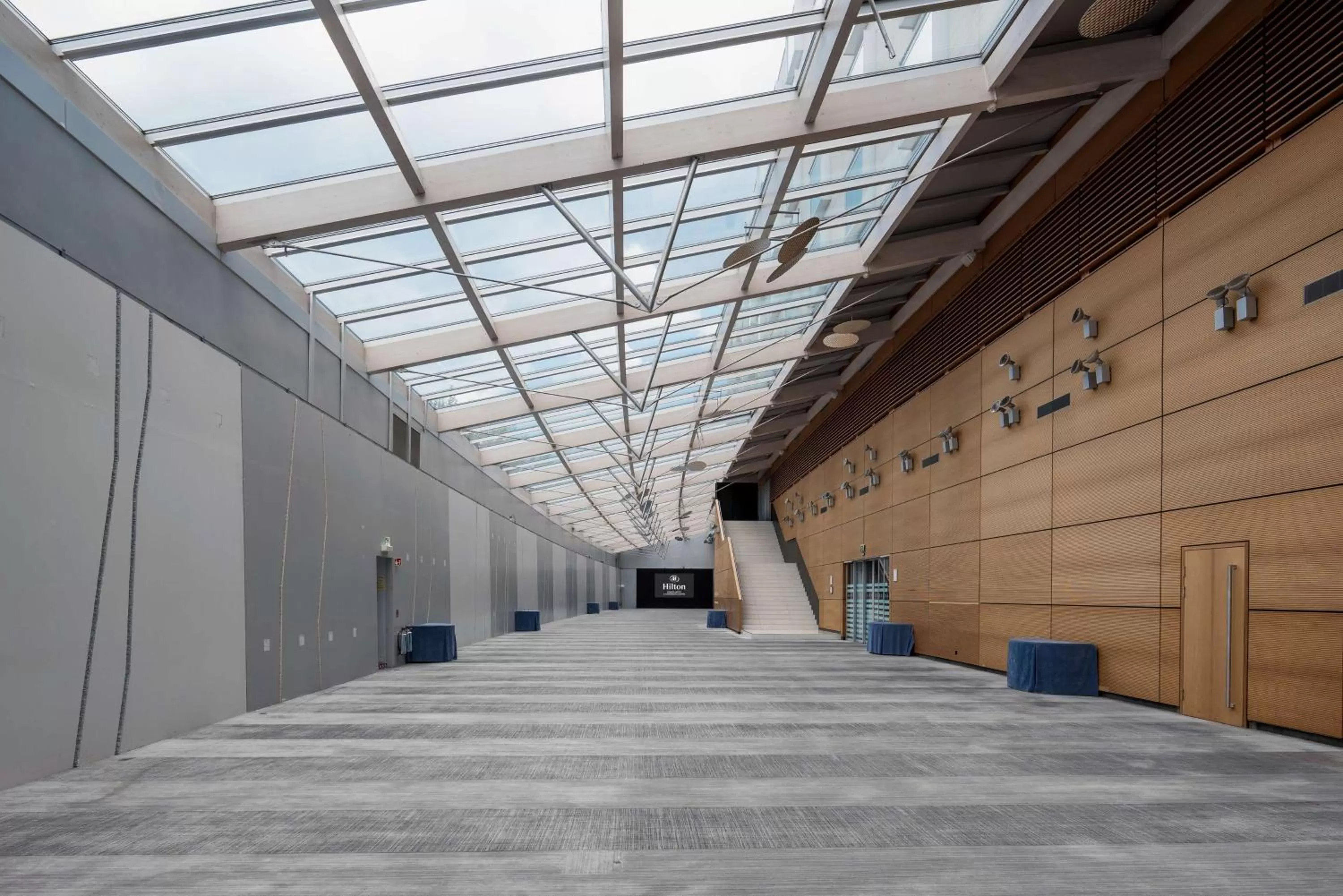 Meeting/conference room in Hilton Geneva Hotel and Conference Centre