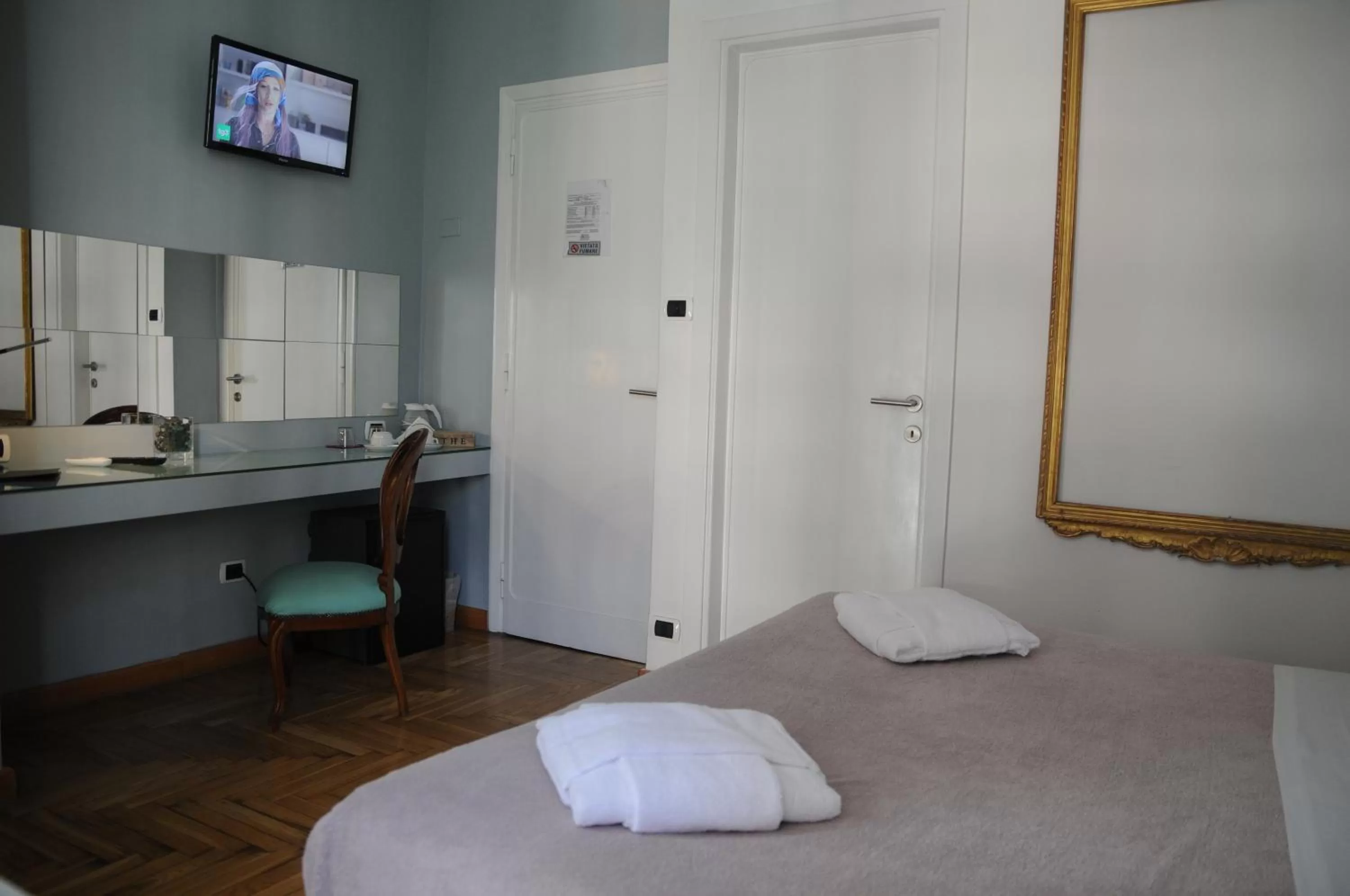 Bed in Sweet Home Parioli