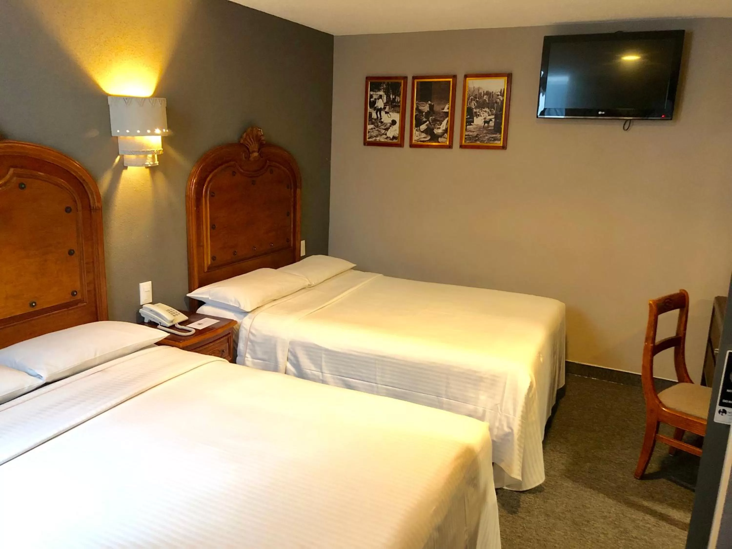 Standard Quadruple Room in Canada Central & Rooftop