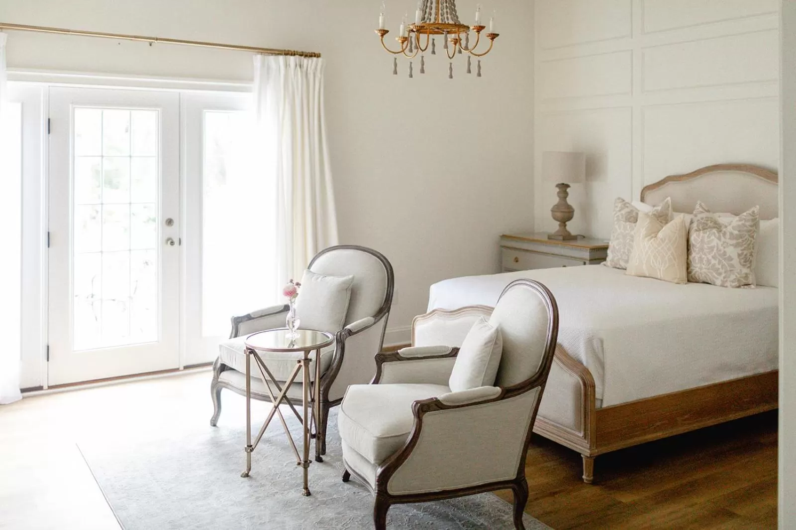 Photo of the whole room, Bed in Fairville Inn