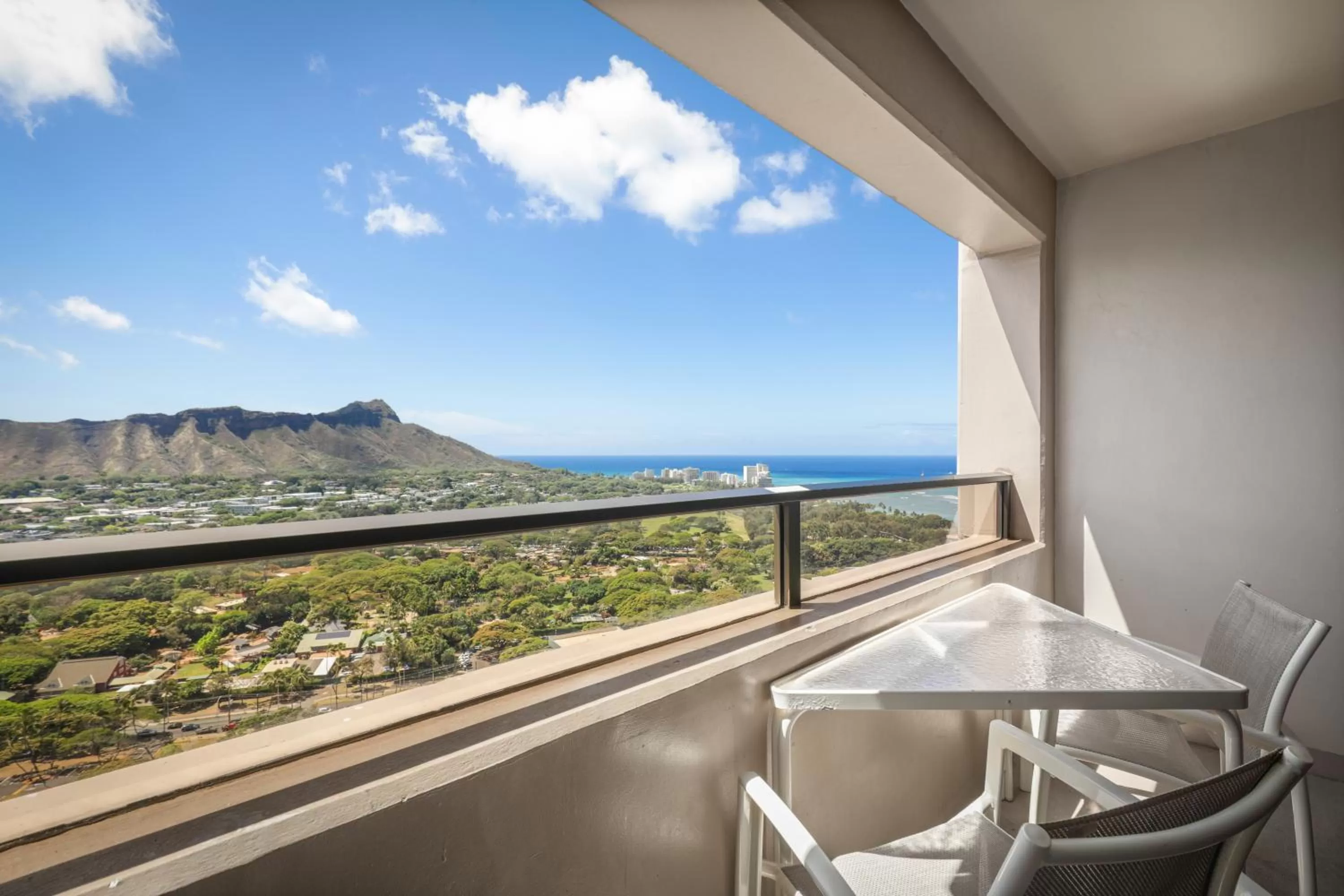 Balcony/Terrace in Aston Waikiki Sunset