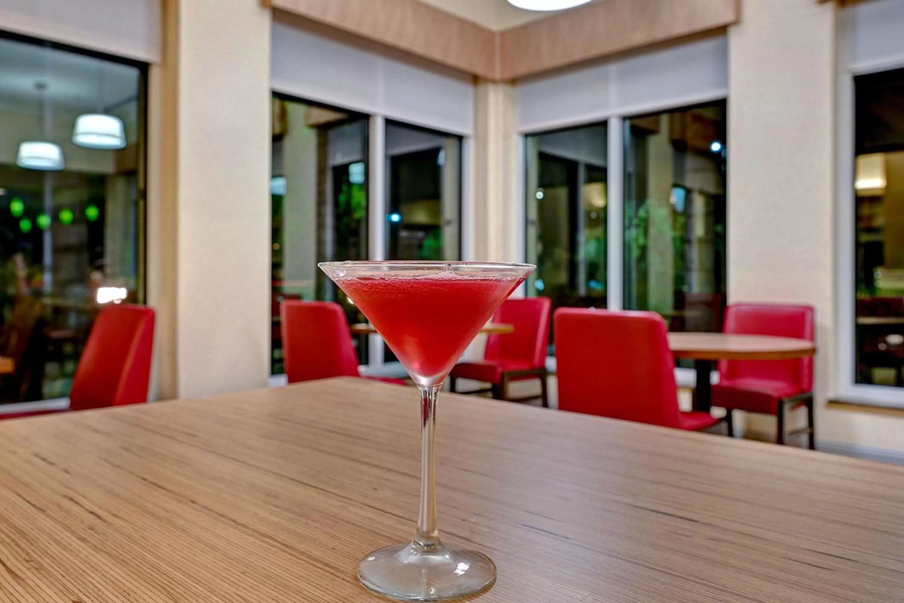 Dining area in Hilton Garden Inn San Bernardino