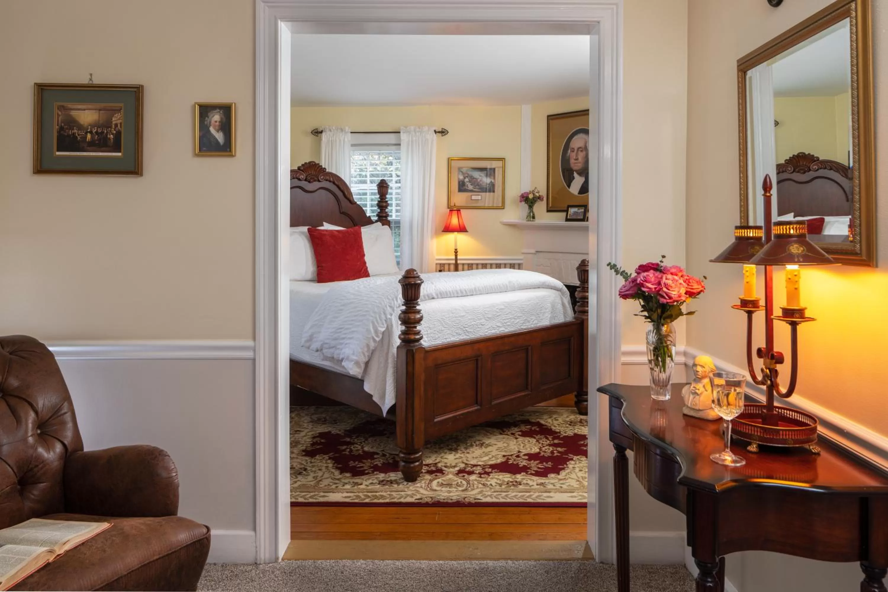 Bedroom, Bed in A Williamsburg White House Inn