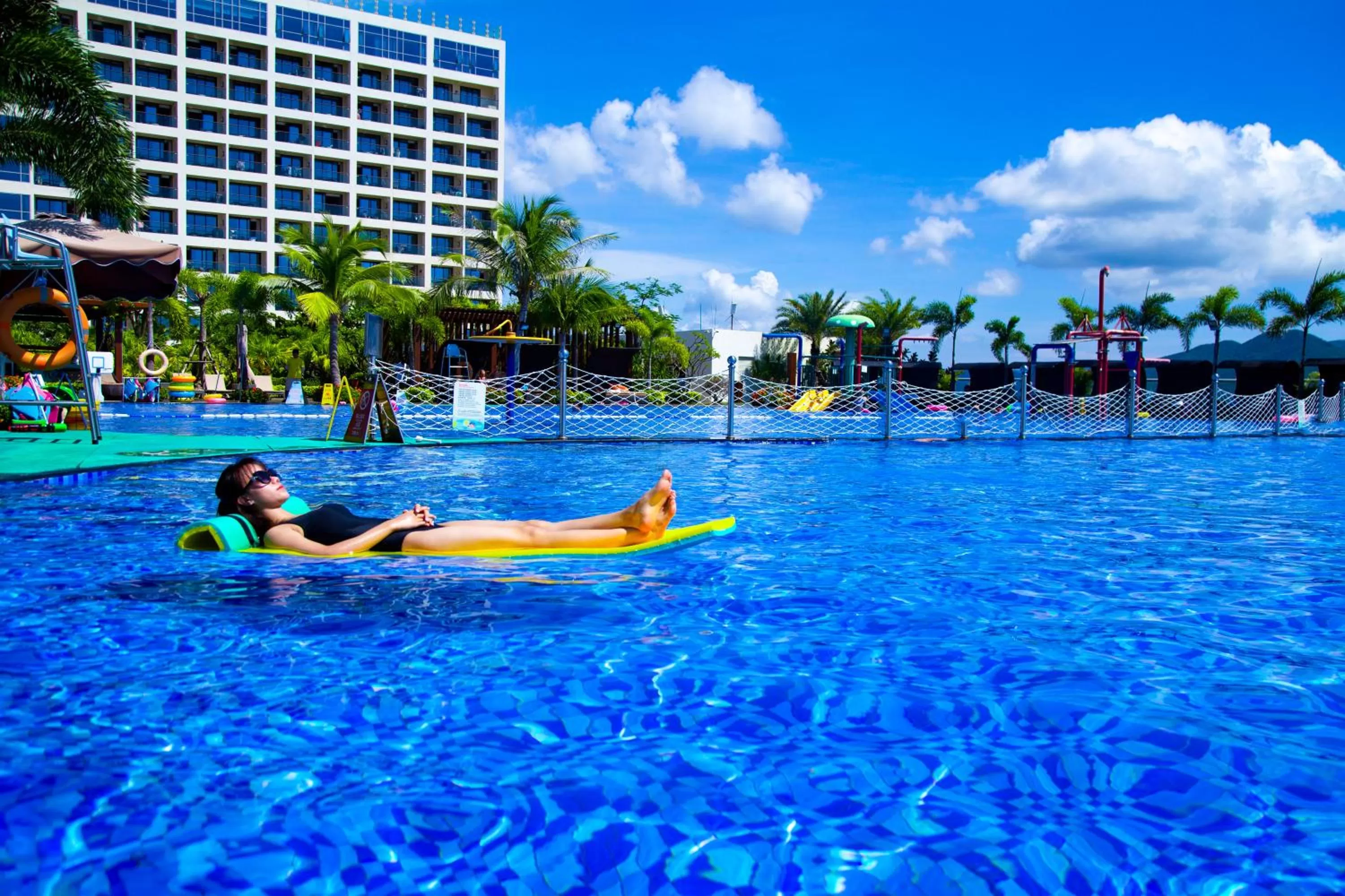 Property building in Harman Resort Hotel Sanya