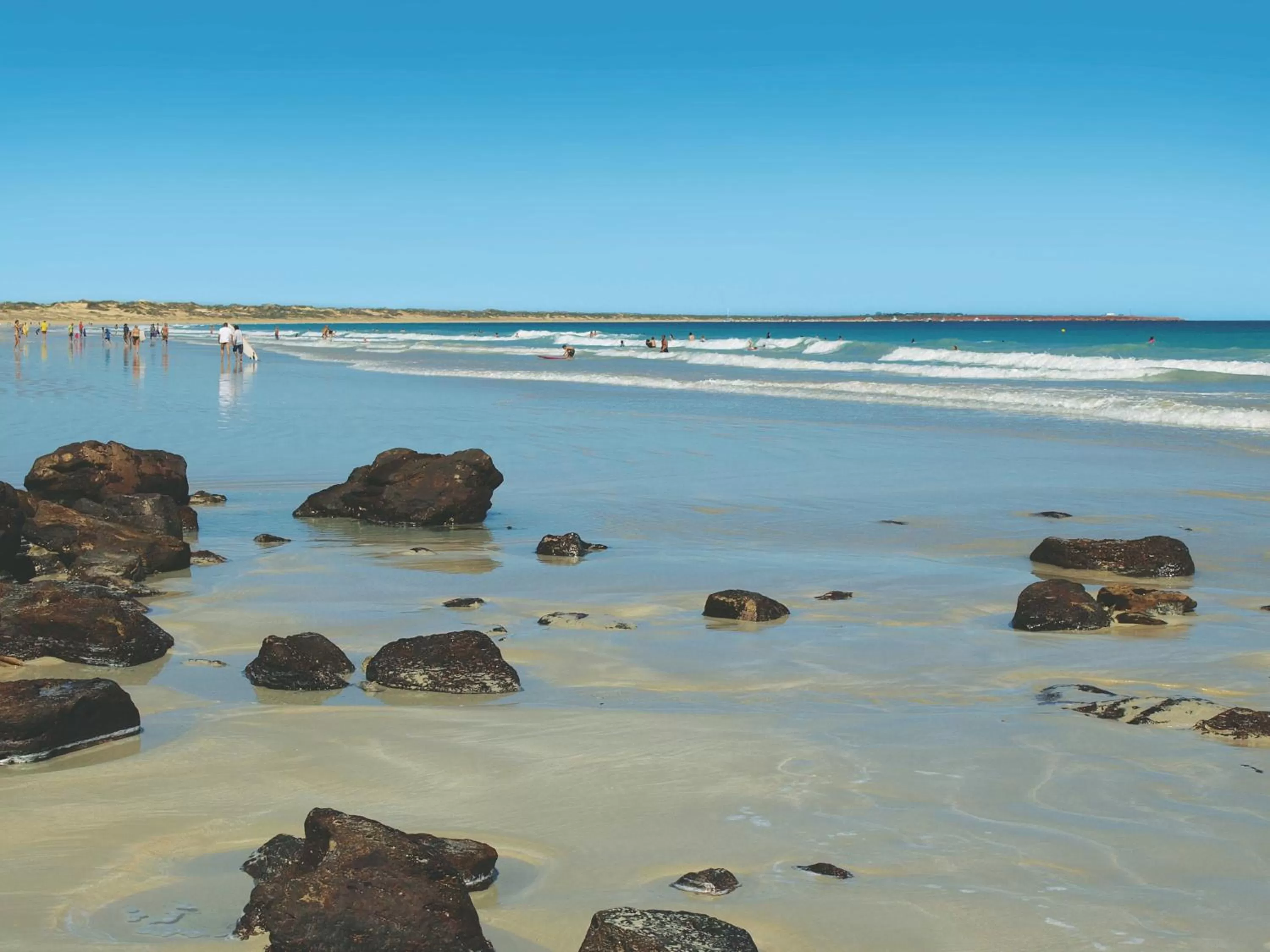 Beach in Oaks Broome Hotel
