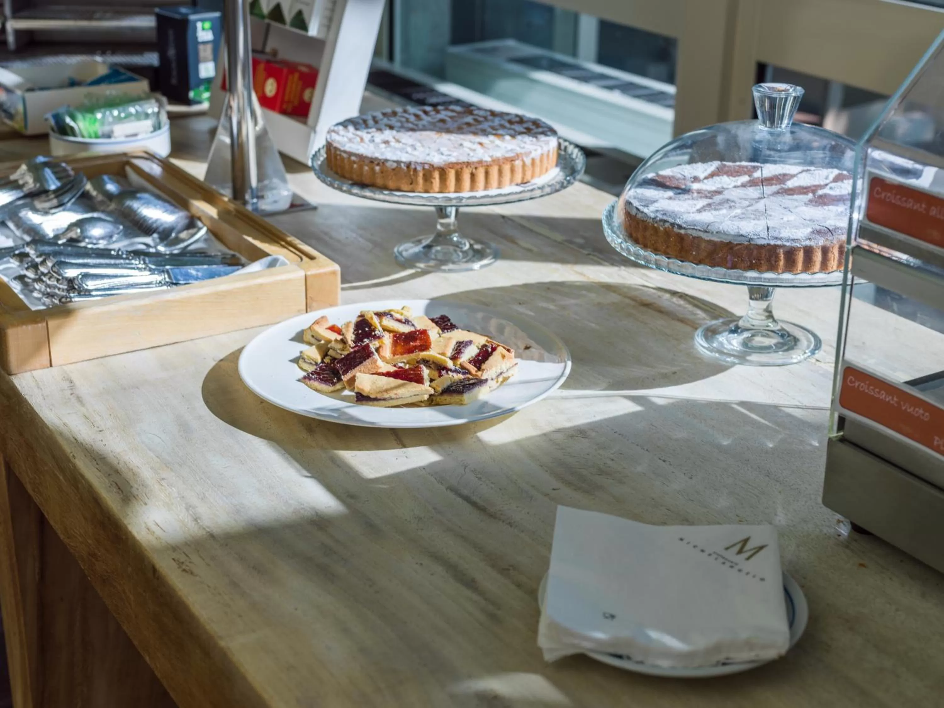 Breakfast in Grand Hotel Tiziano E Dei Congressi