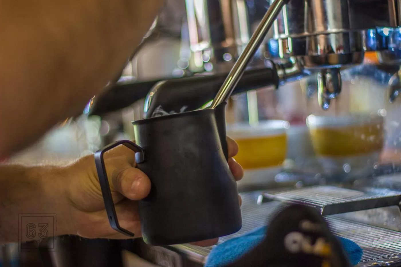 Coffee/tea facilities in HOTEL 63