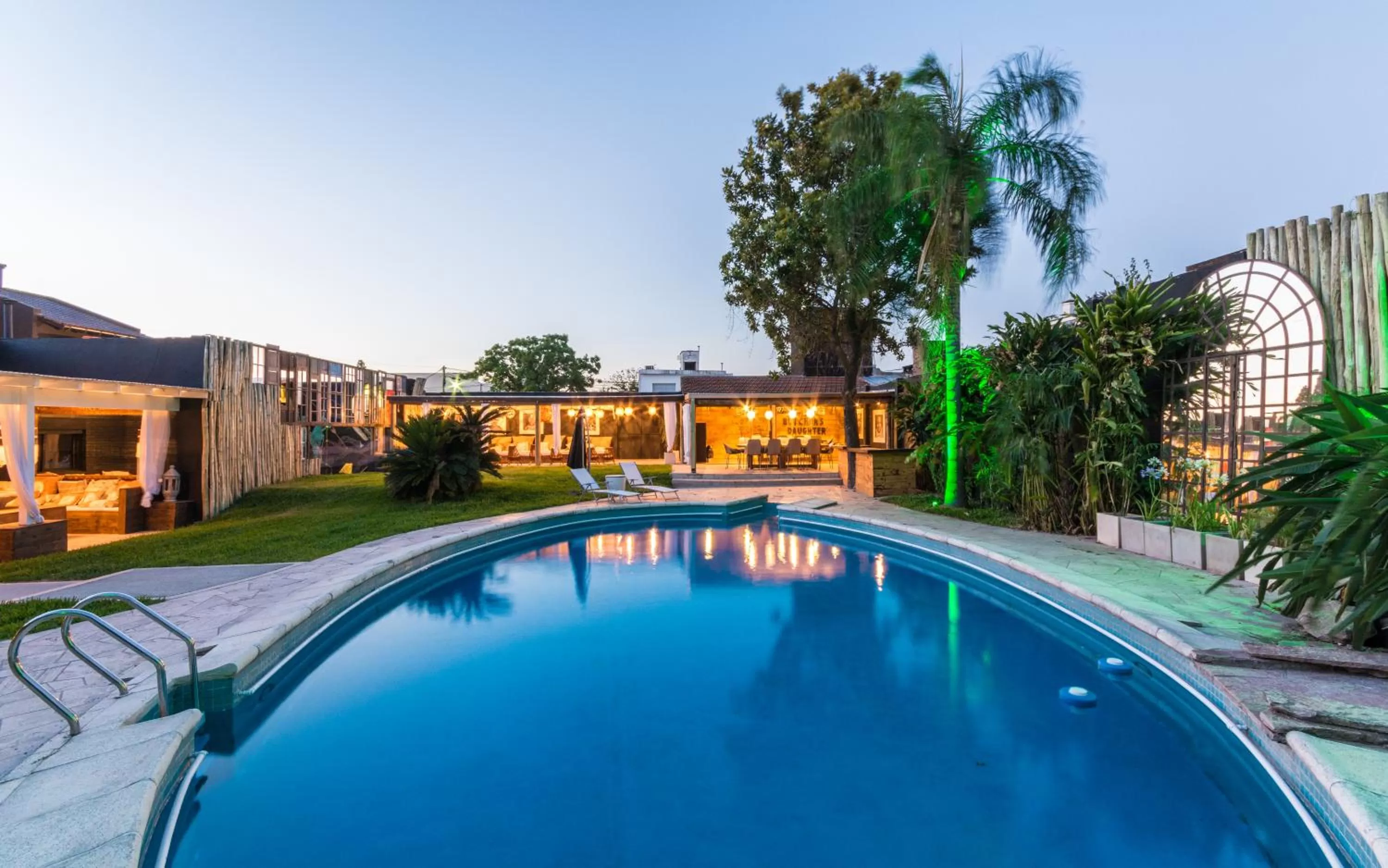 Garden, Swimming Pool in Casa Onas Hotel Boutique Córdoba