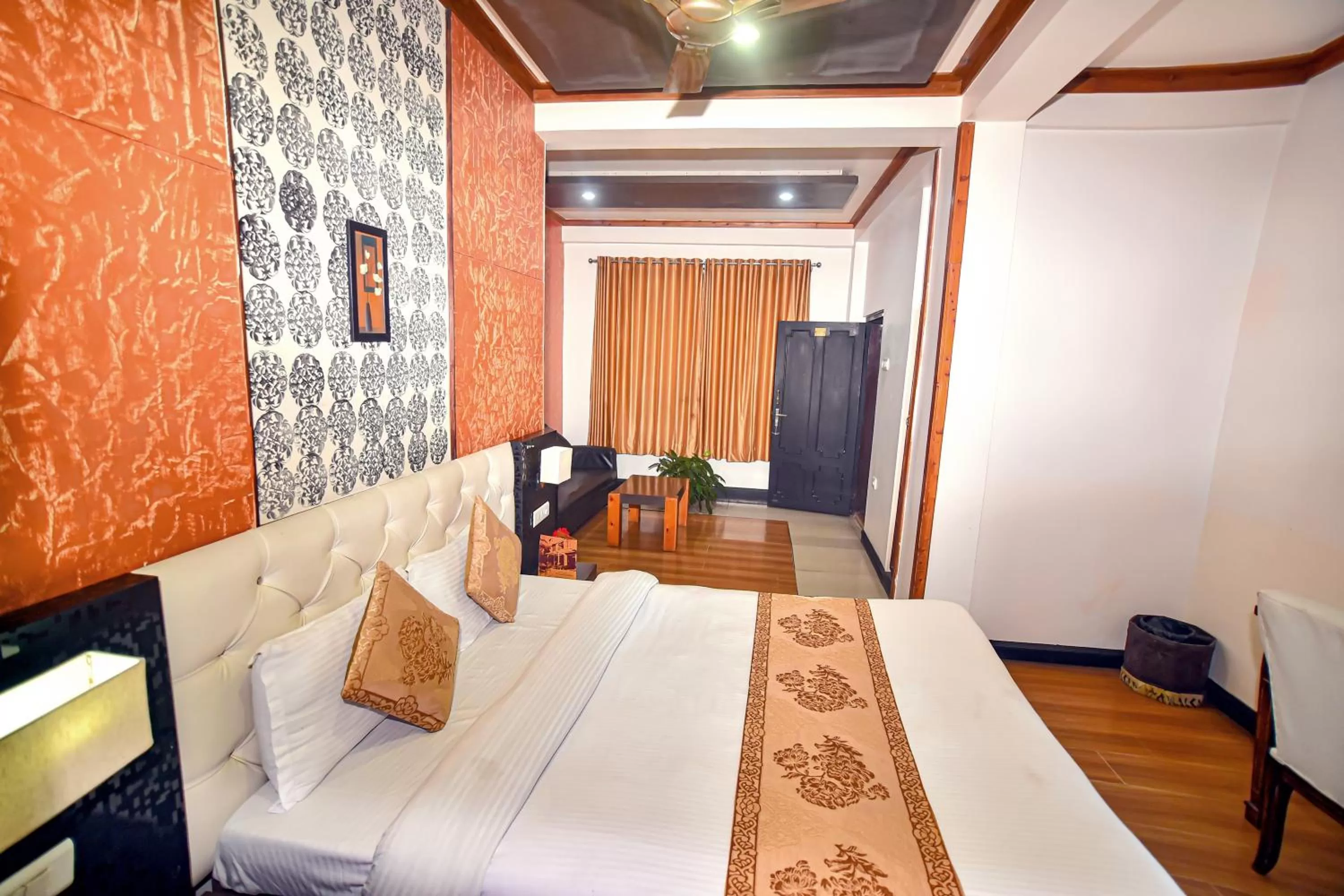 Bedroom in Sood's Himalayan Vista