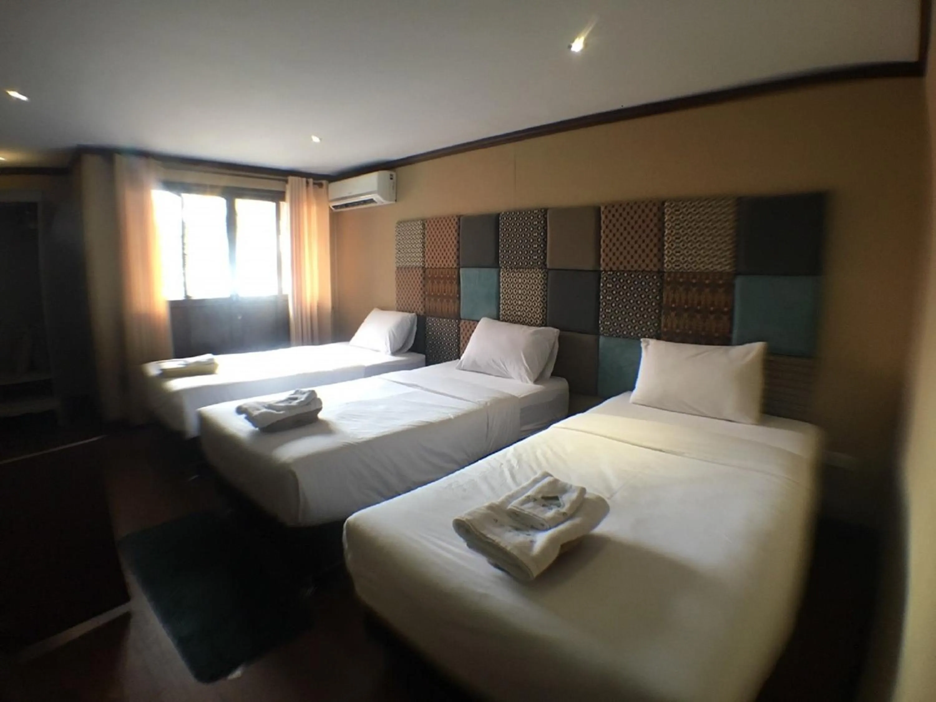 Bed in At Ease Bijou