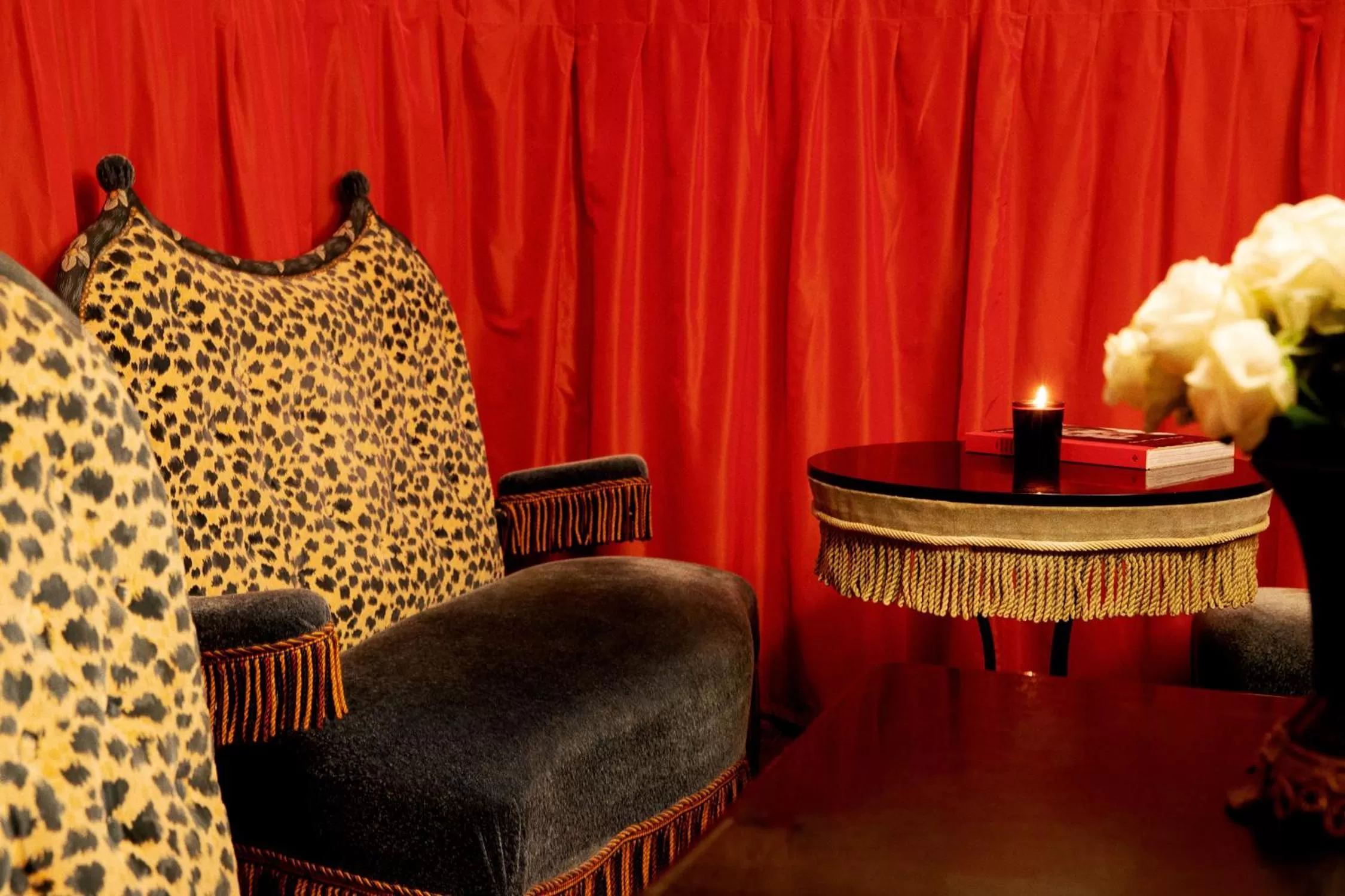 Lounge or bar in Hôtel Bourg Tibourg - Paris Marais