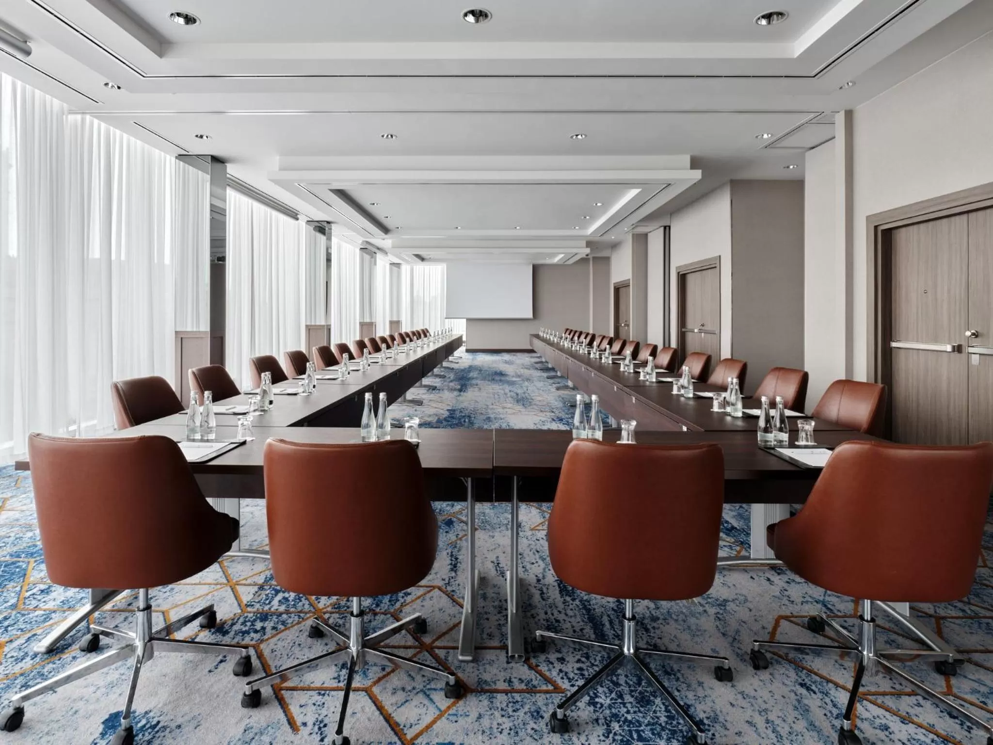 Meeting/conference room in InterContinental Warszawa by IHG