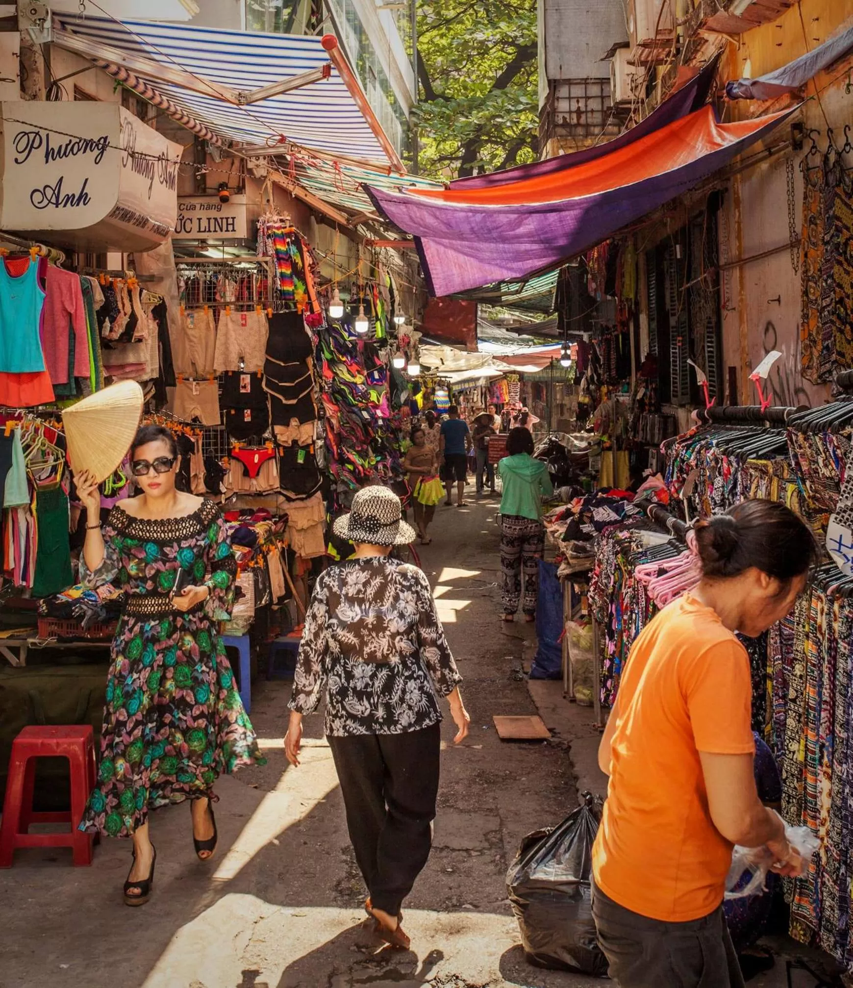 Neighbourhood, Supermarket/Shops in Ivy Hotel & Apartment