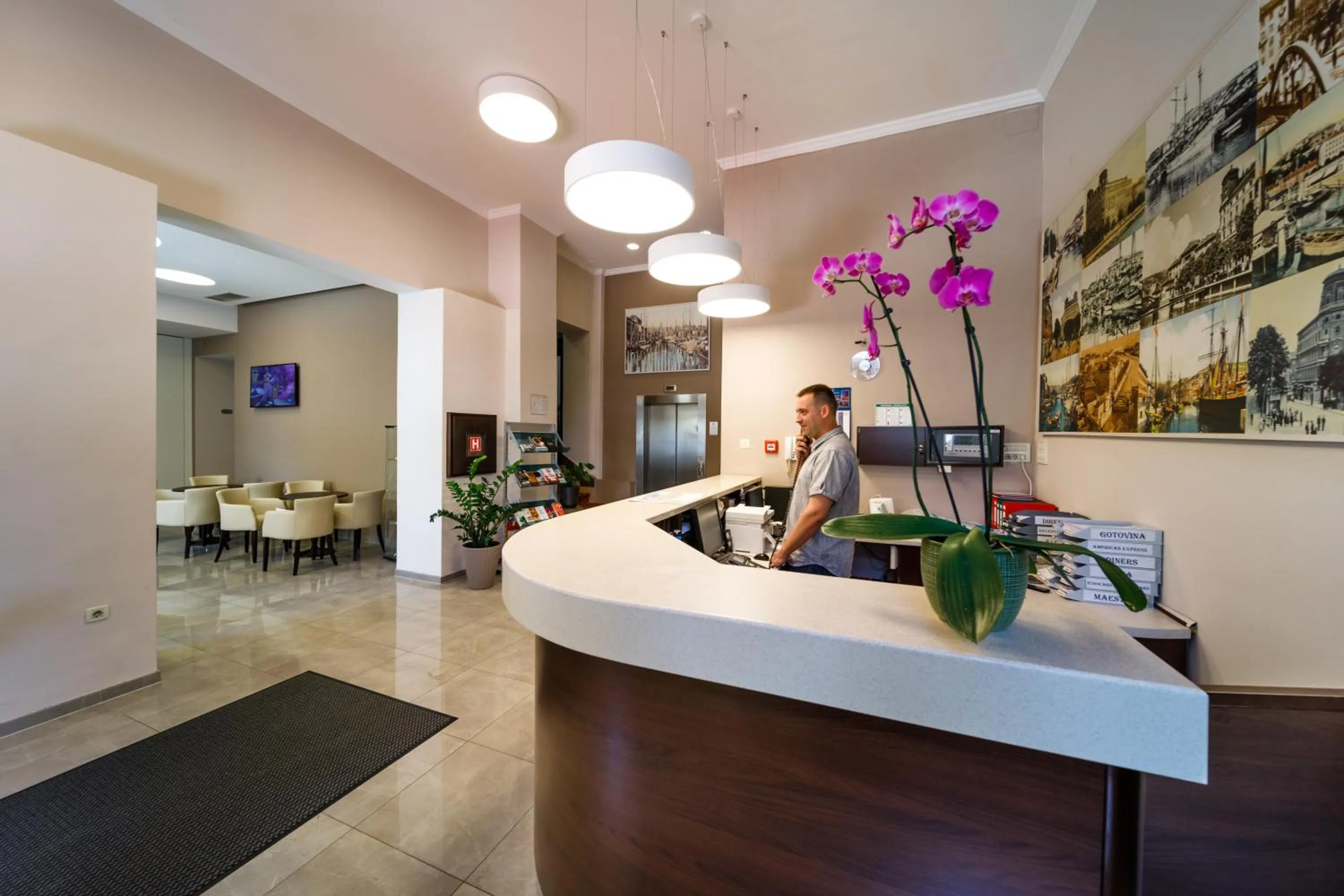 Lobby or reception in Hotel Continental