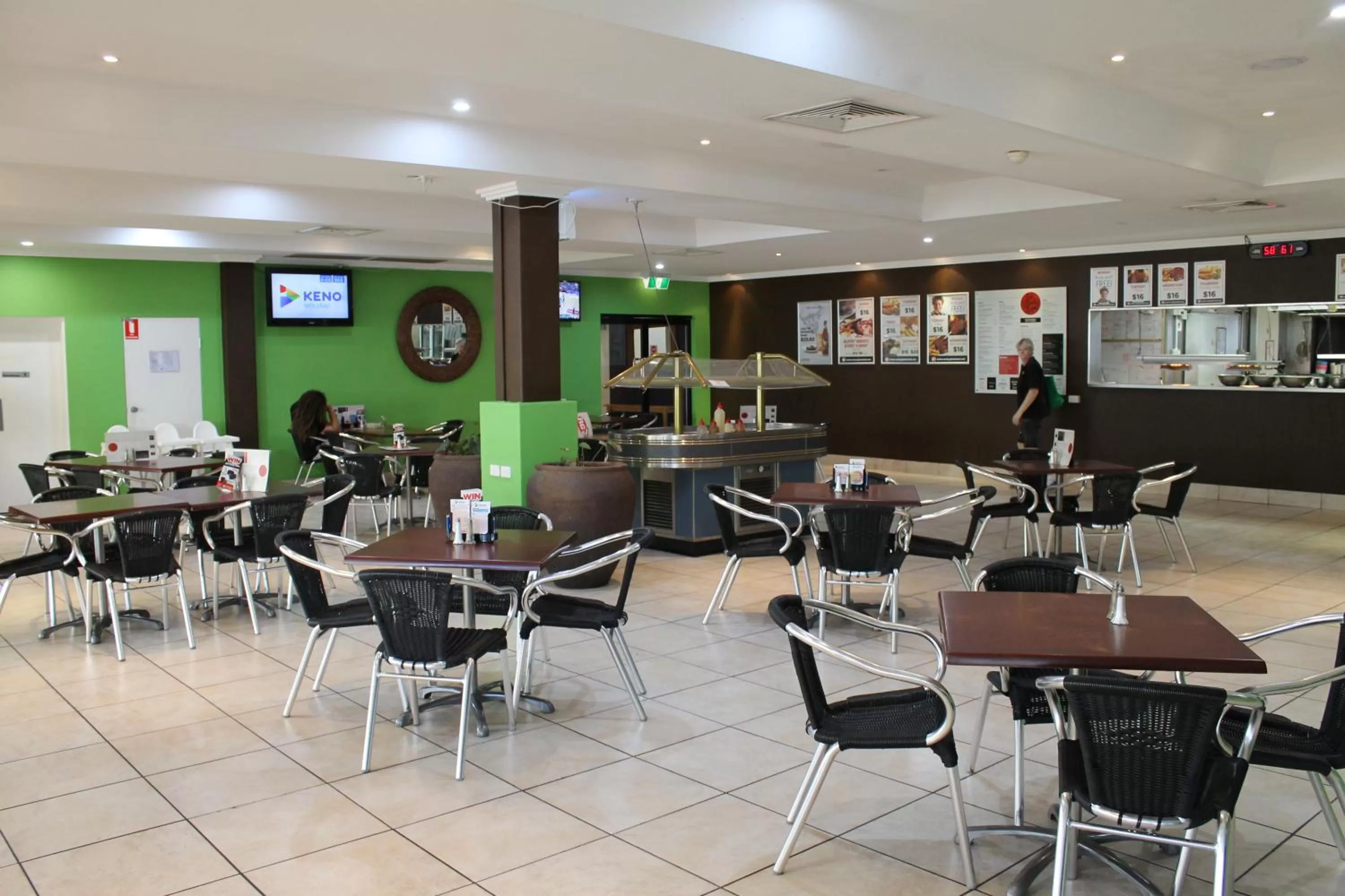 Restaurant/Places to Eat in Rocky Glen Hotel Motel Gladstone