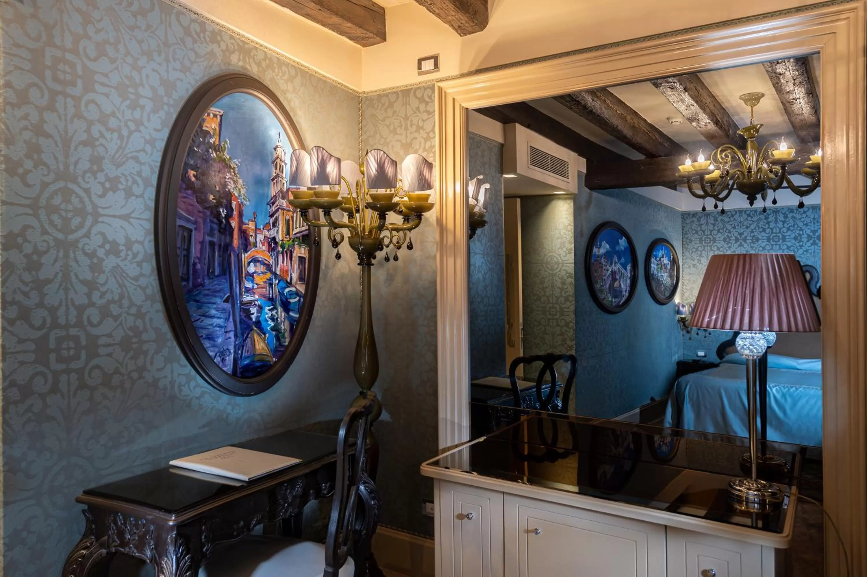 Decorative detail in Hotel Palazzetto Madonna