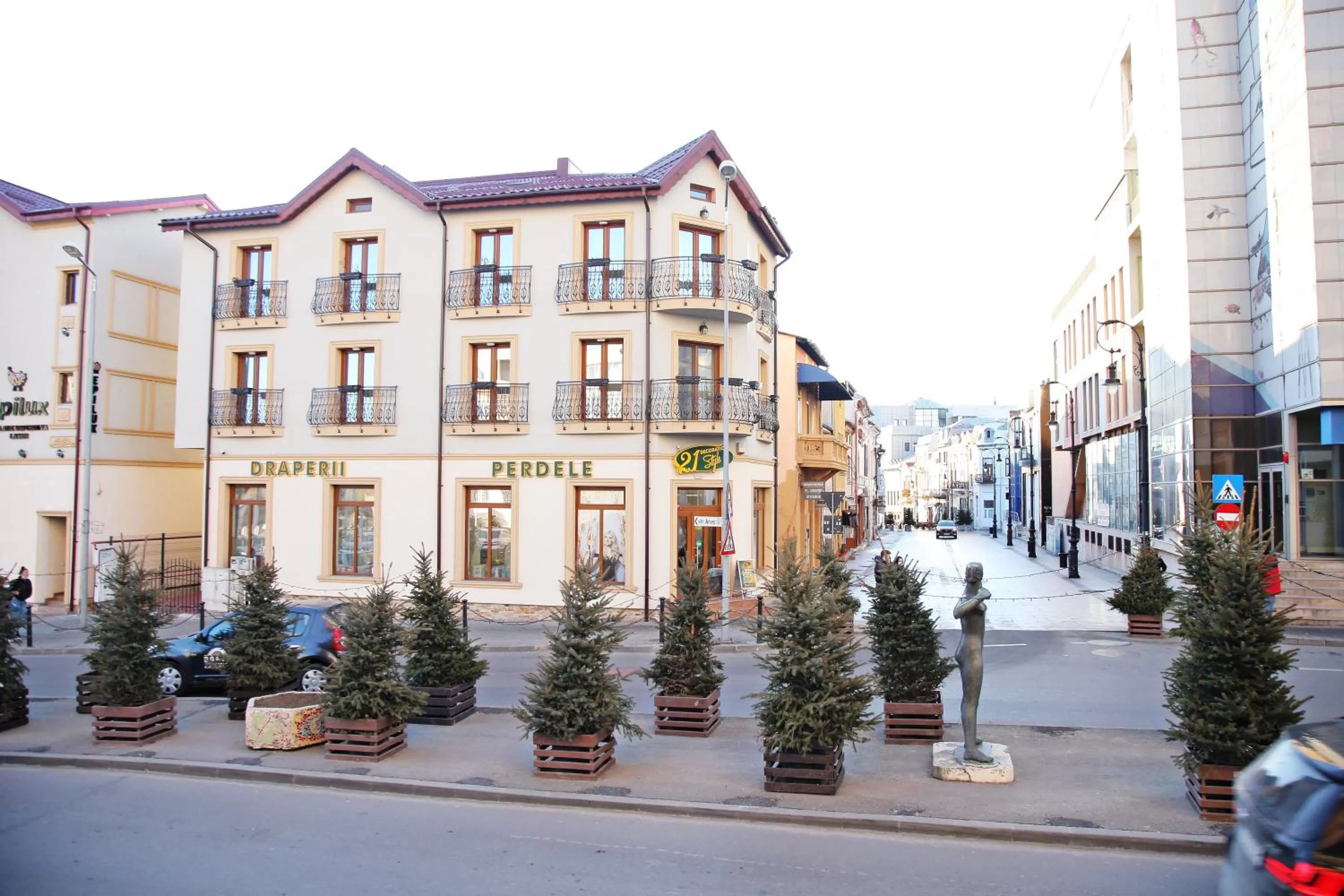 Property building in CENTRAL VIEW Craiova