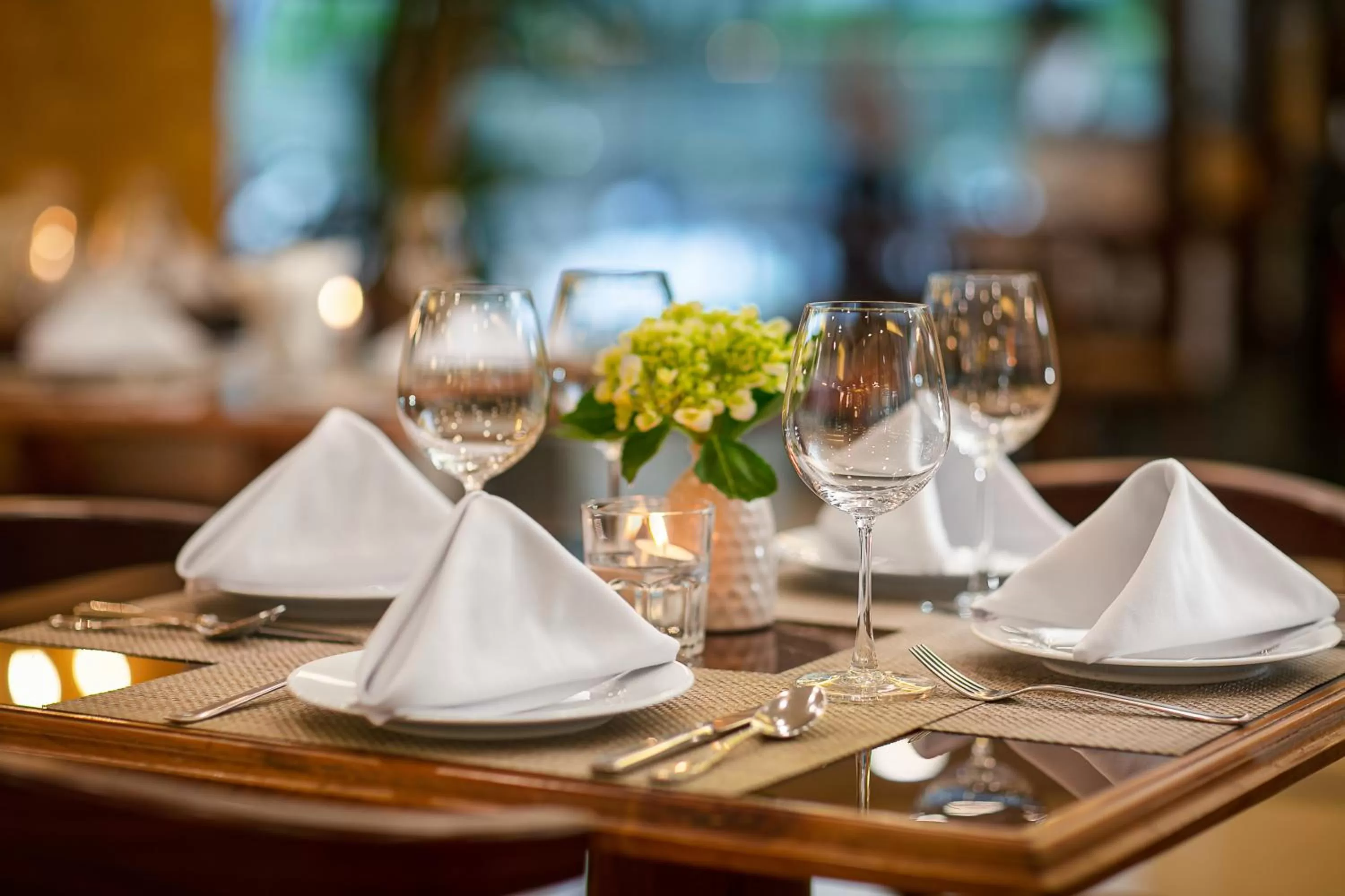 Restaurant/places to eat in Babylon Grand Hotel & Spa