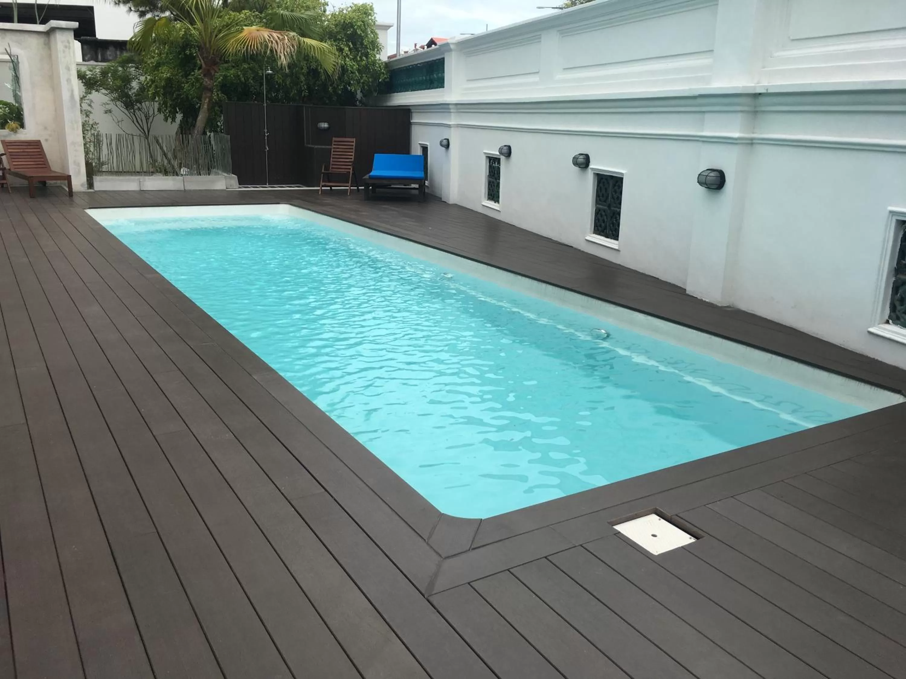 Swimming pool in Cheong Fatt Tze - The Blue Mansion