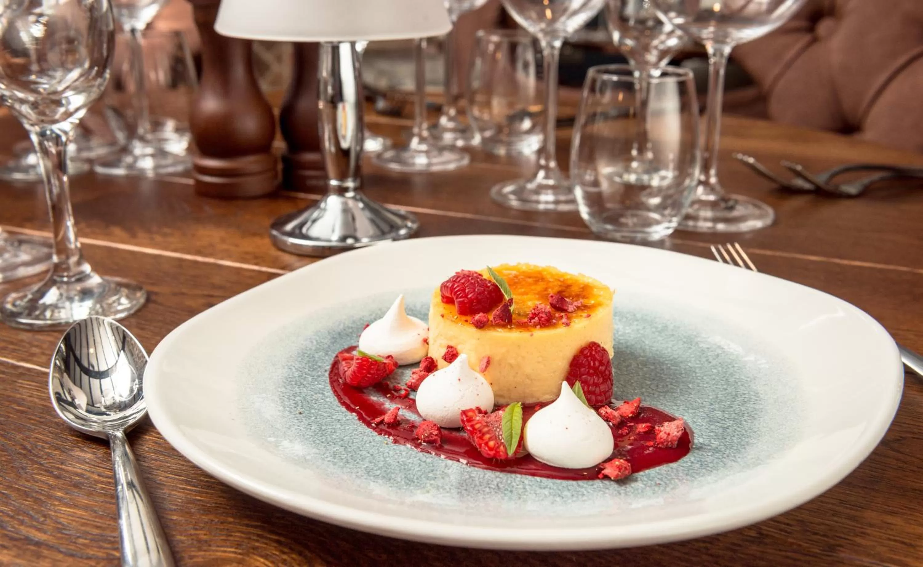 Food and drinks in The Feathers Hotel