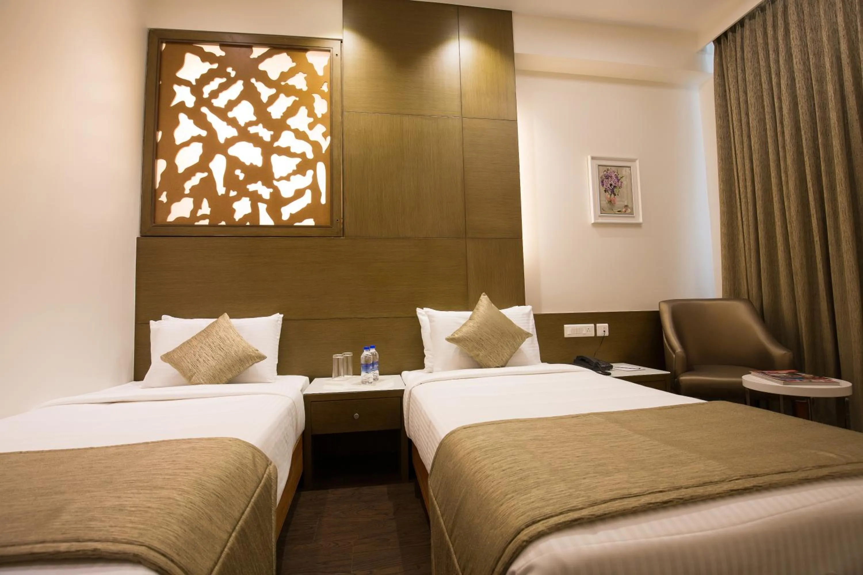 Bedroom, Bed in Kiscol Grands Hotel