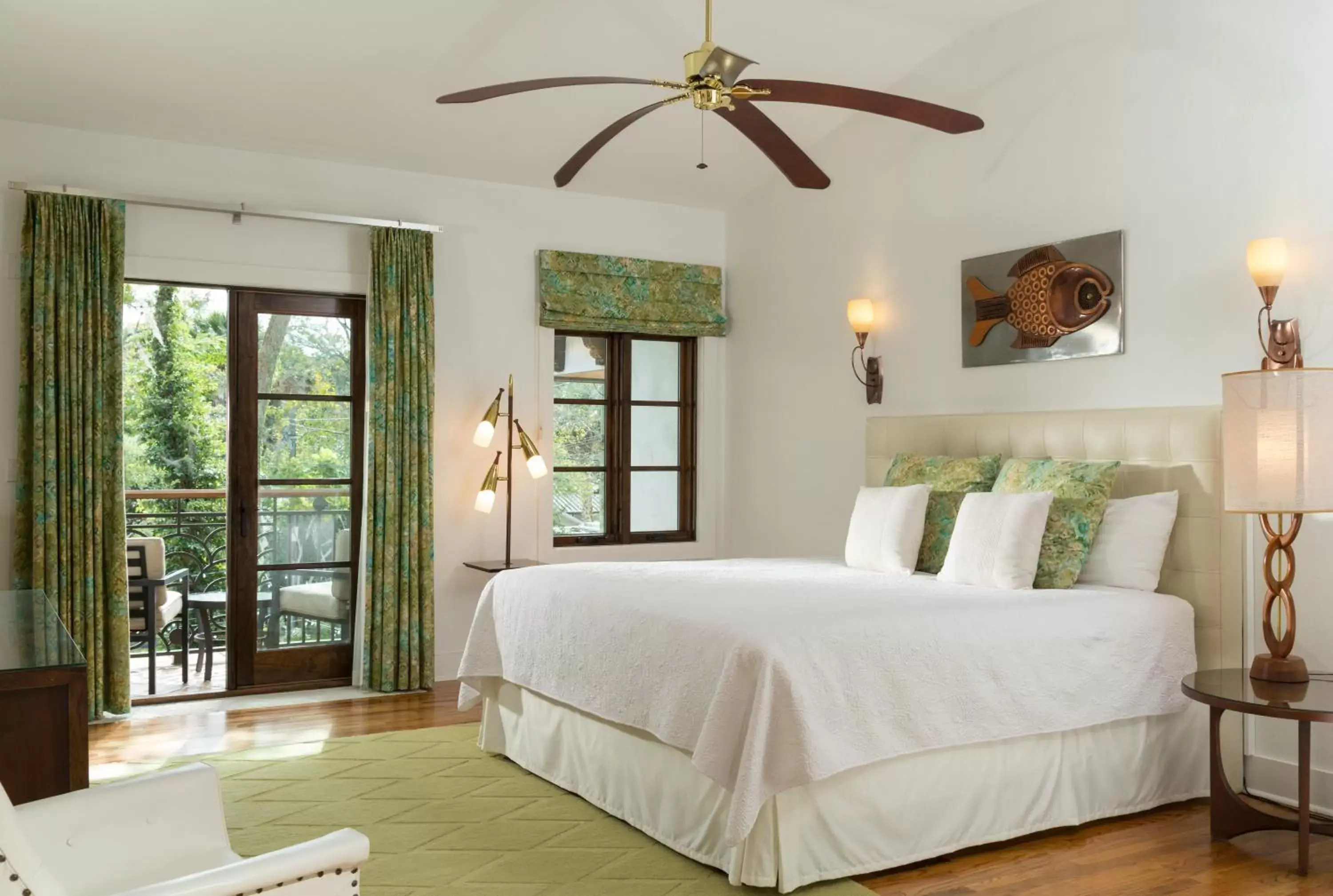 Double Room in Black Dolphin Inn Double Room in Black Dolphin Inn