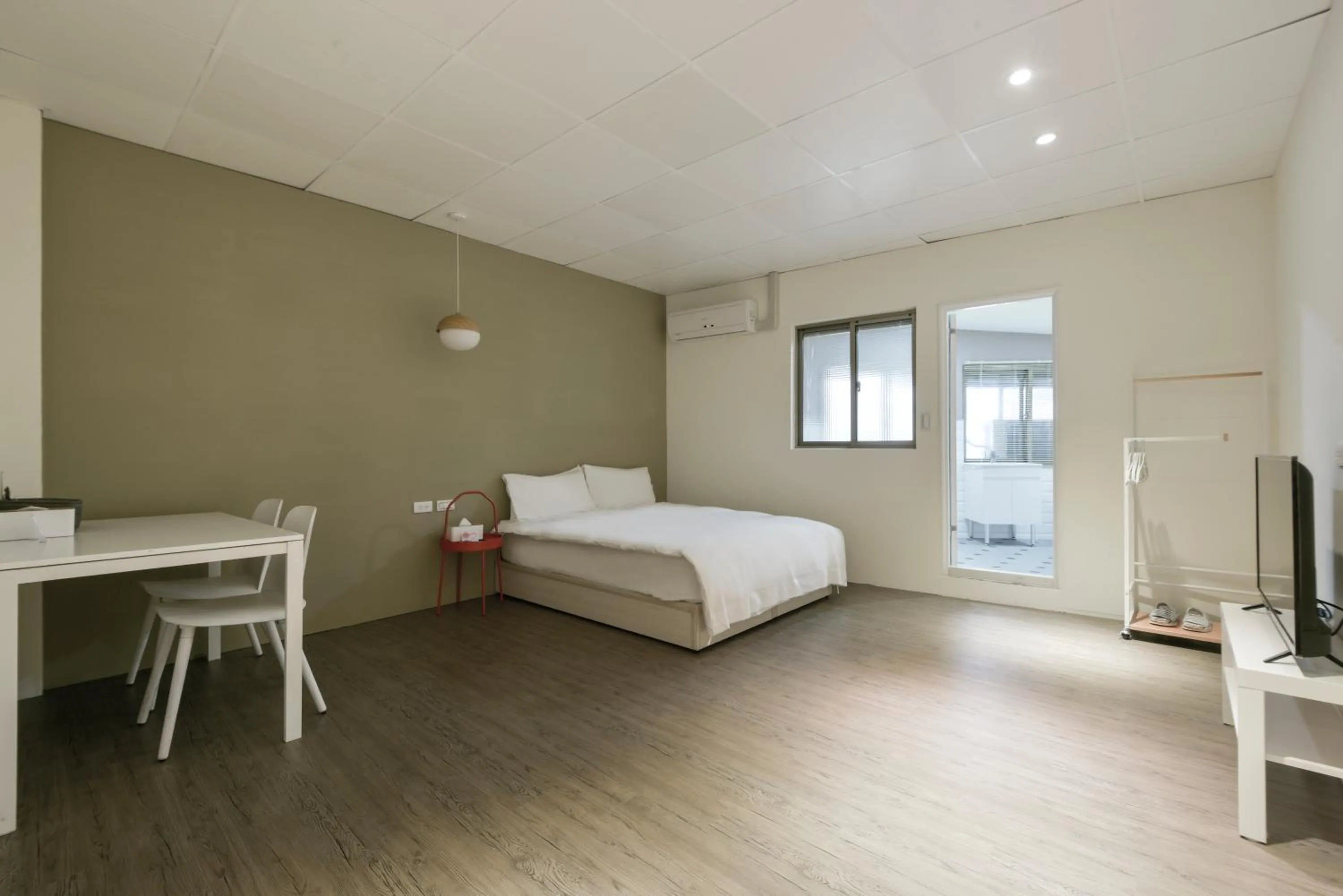 Seating Area in Fengjia Magpie Hostel